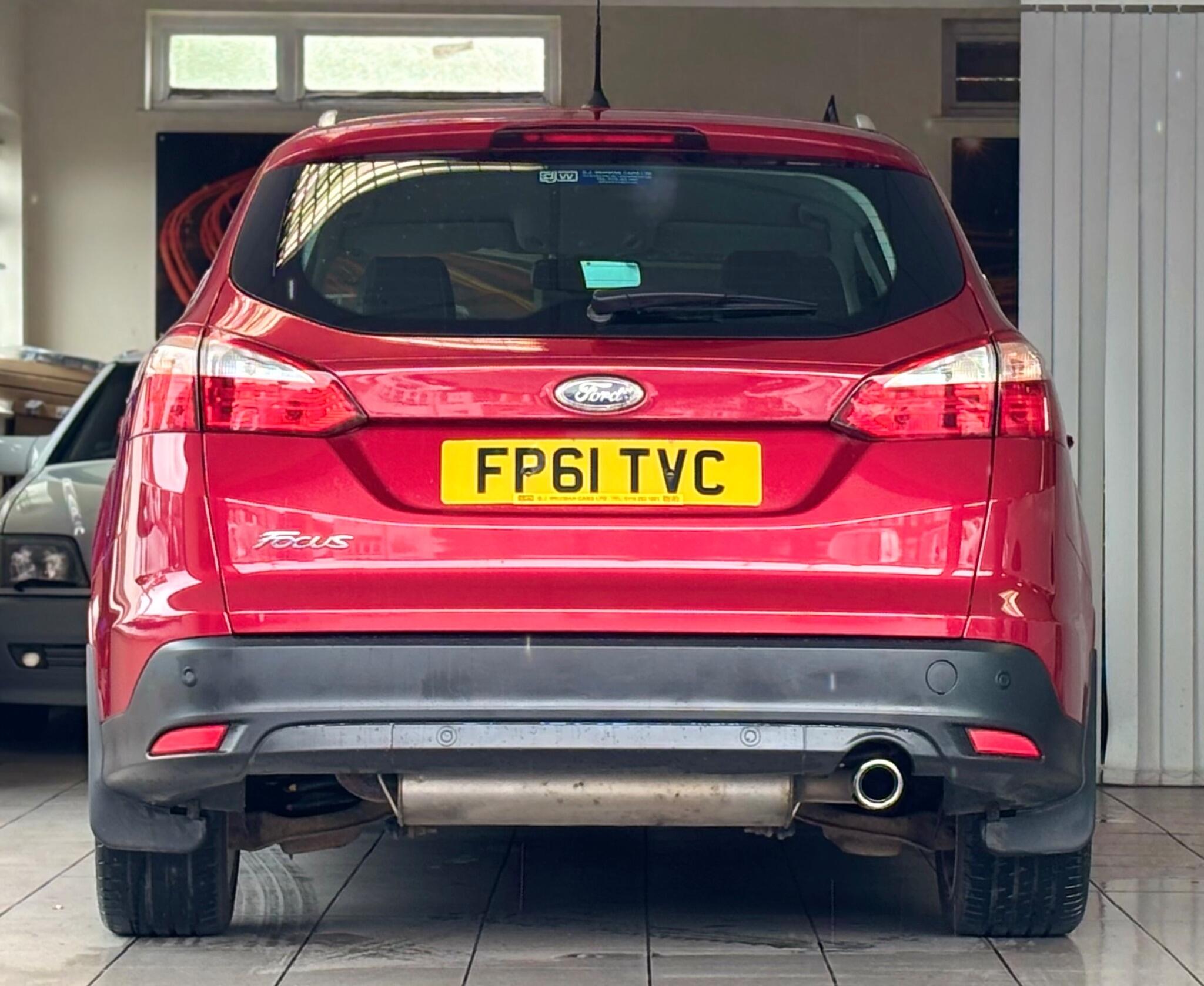 Ford Focus view 7