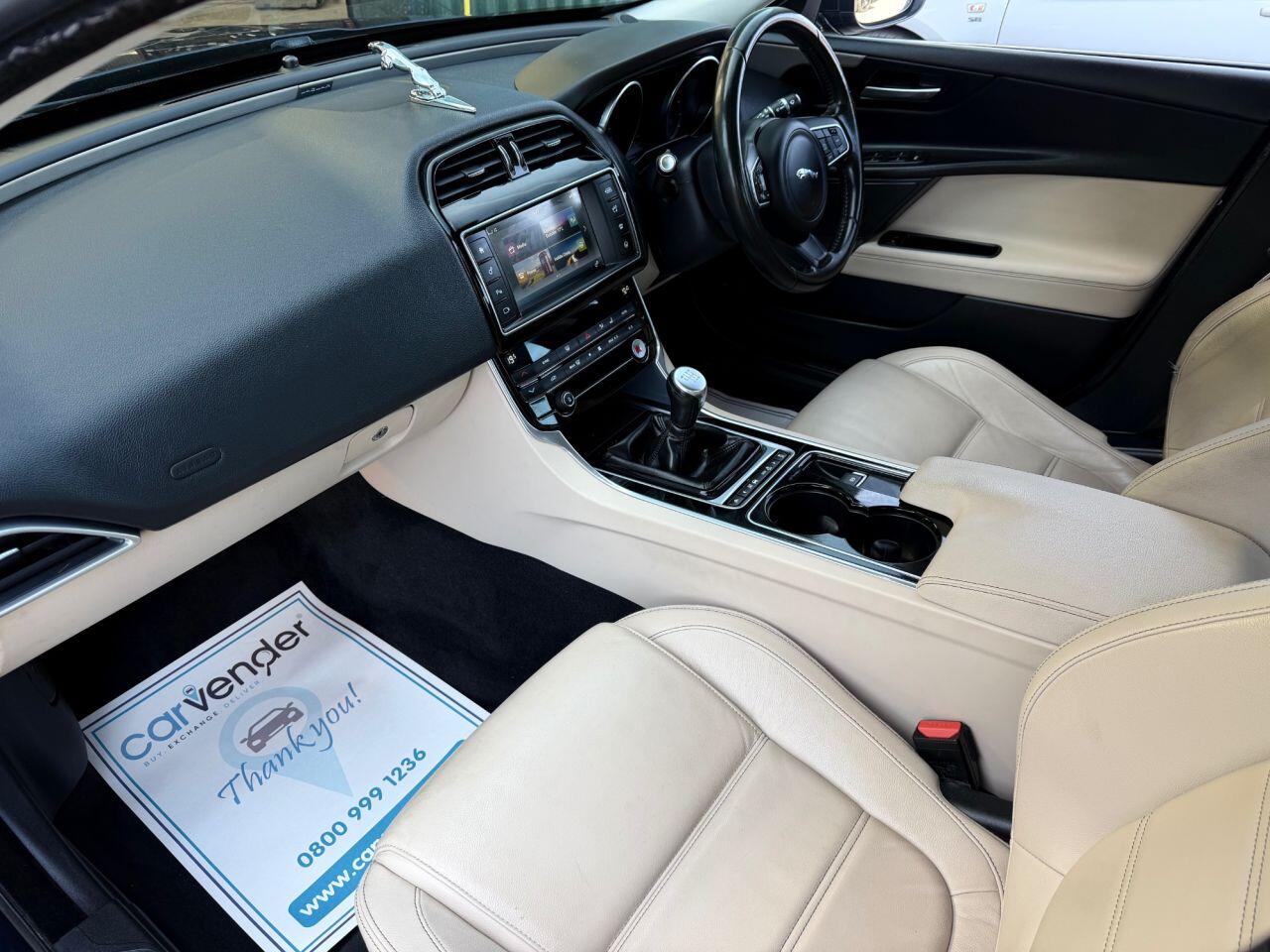 Jaguar Xe view 16