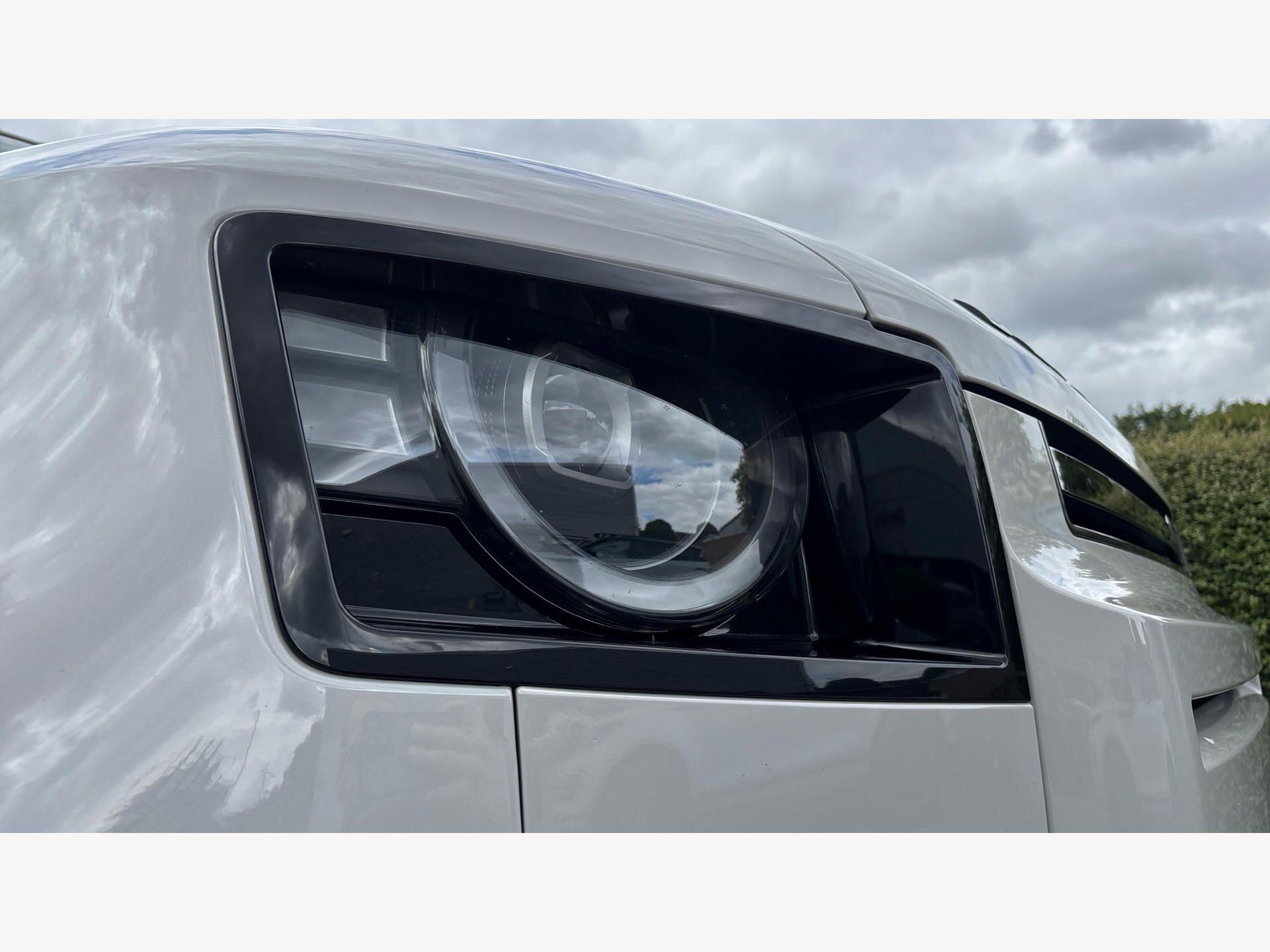 Land Rover Defender view 21