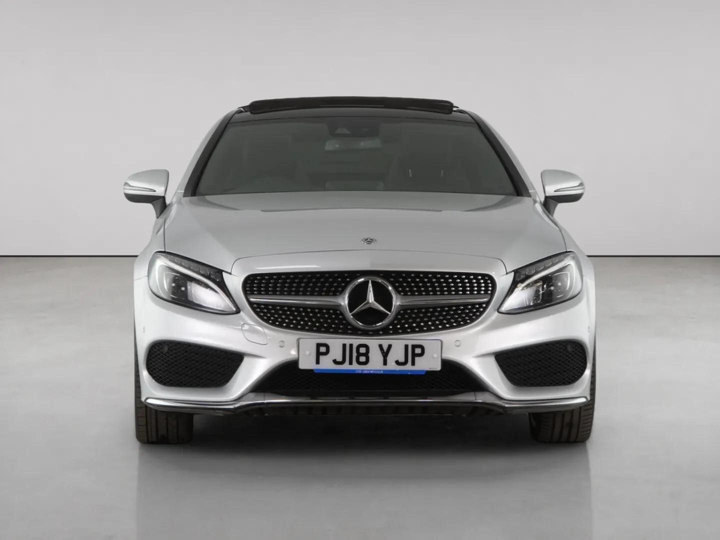 Mercedes-Benz C-Class view 5