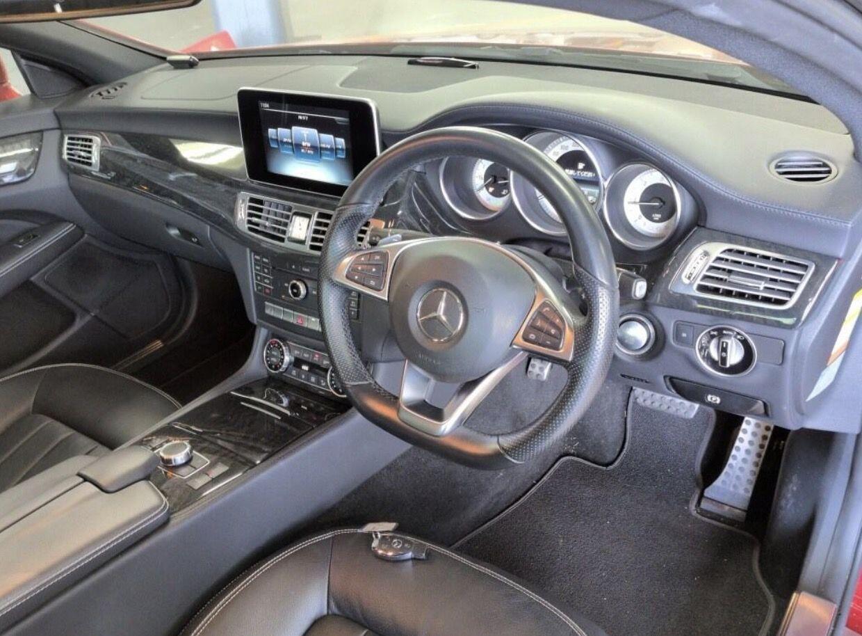 Mercedes-Benz CLS view 5