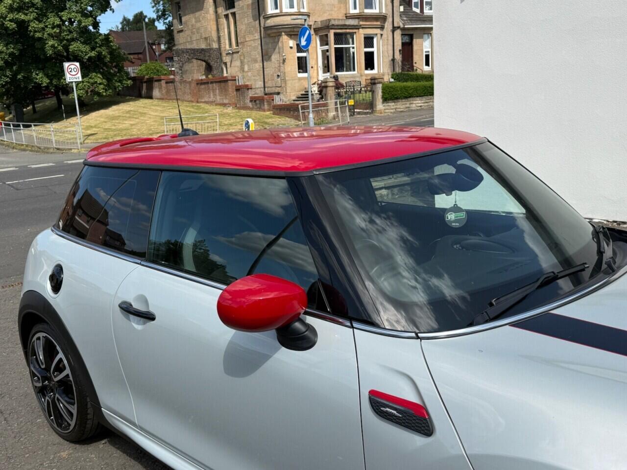 Mini Hatch view 14