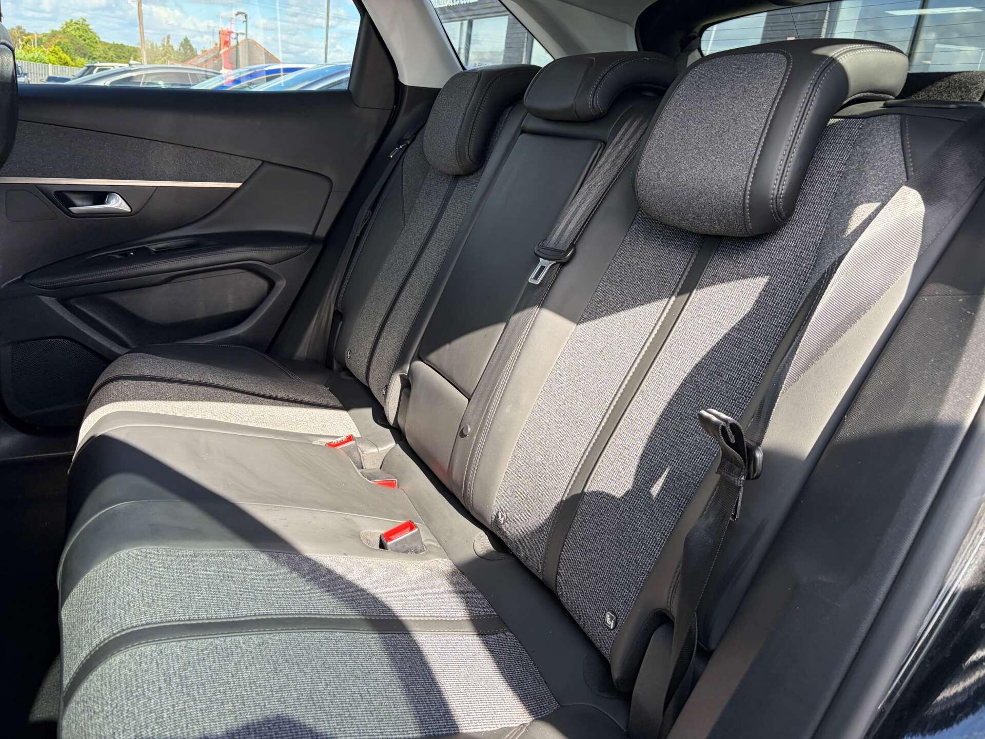 Peugeot 3008 view 23