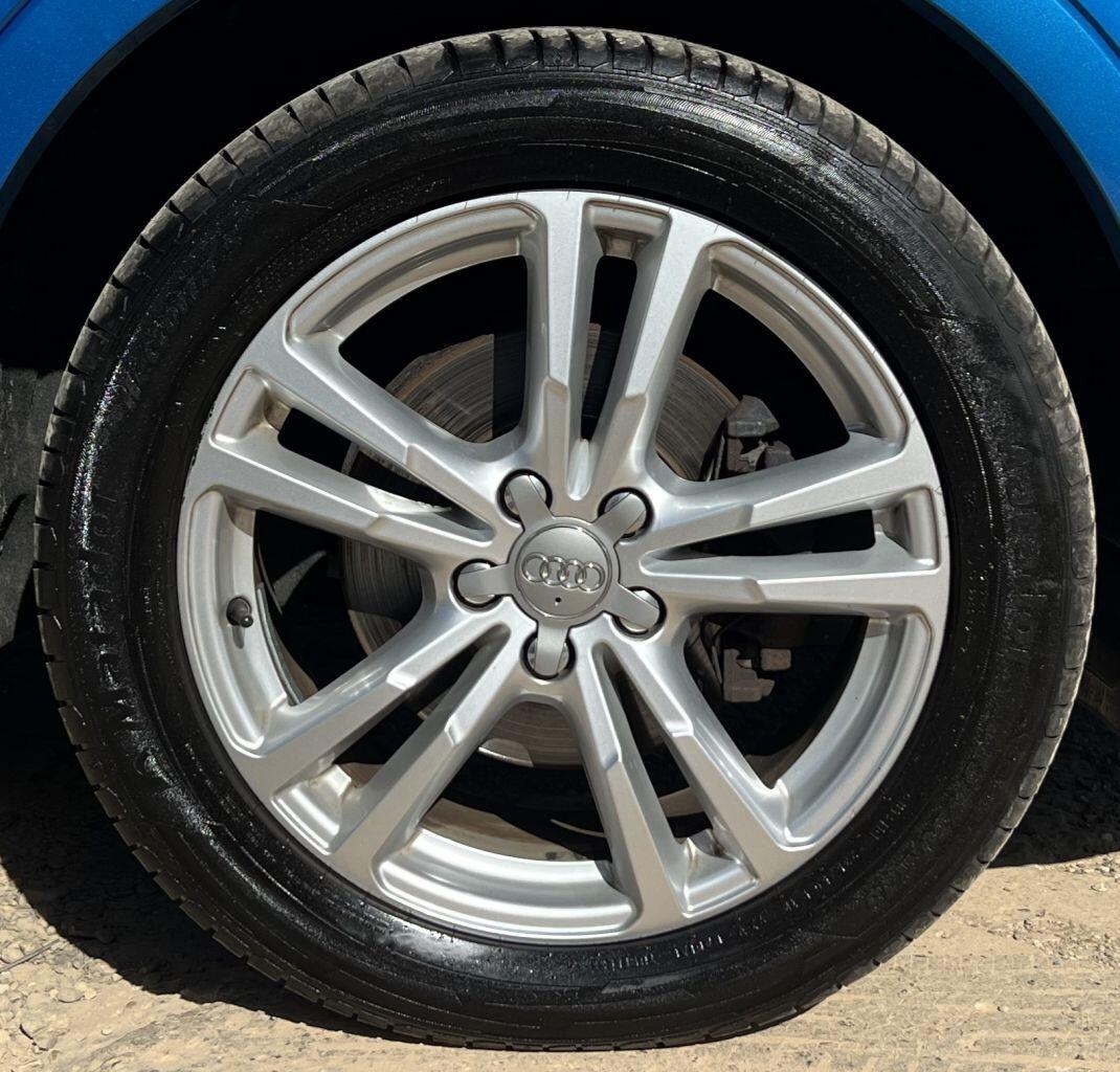 Audi Q3 view 13