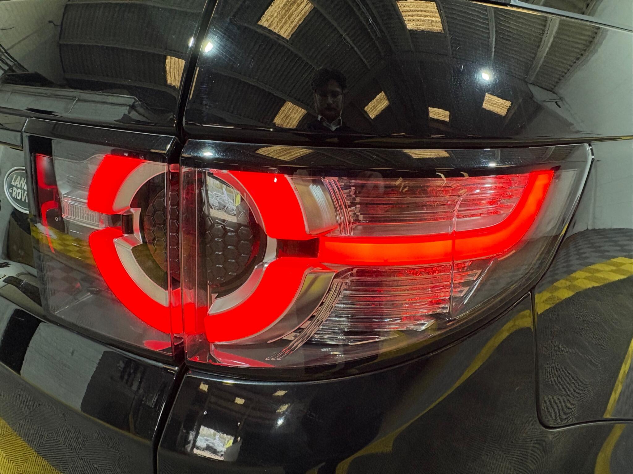 Land Rover Discovery Sport view 84