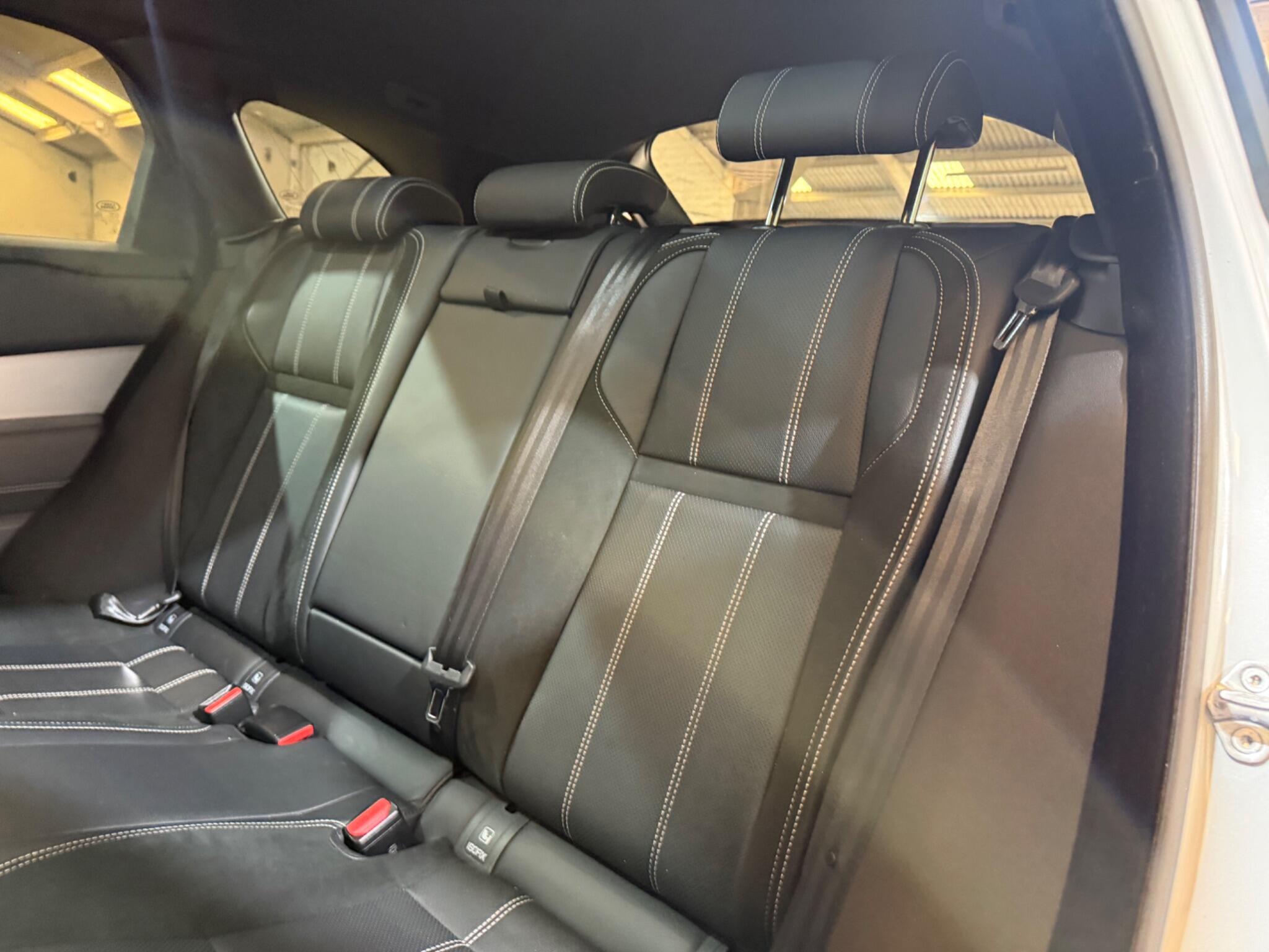 Land Rover Range Rover Velar view 53