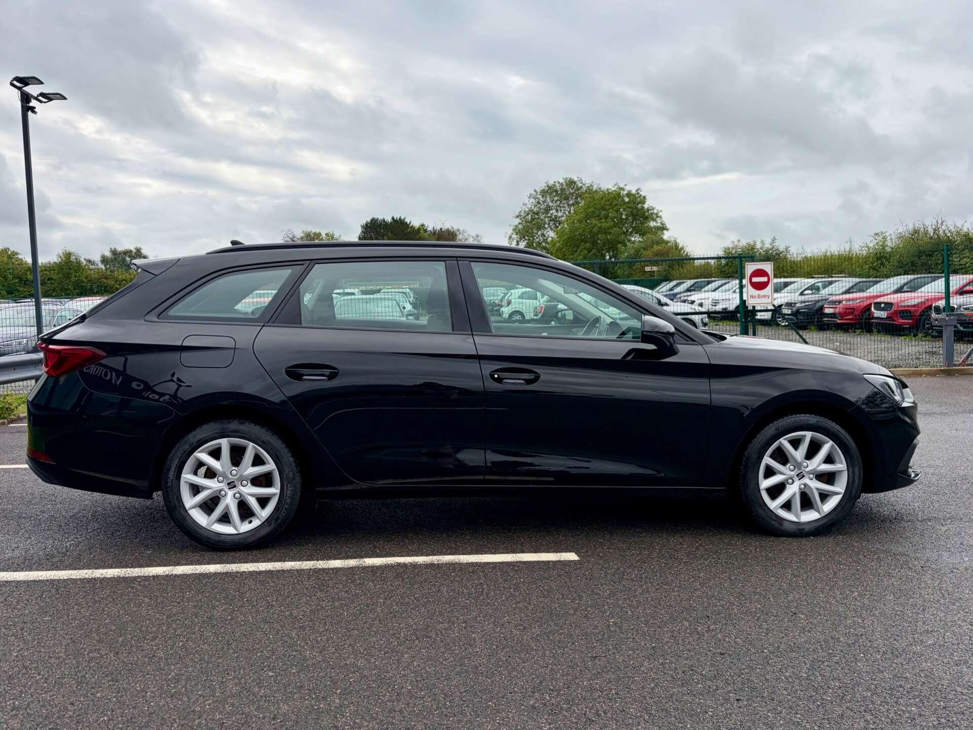 Seat Leon Leon view 9