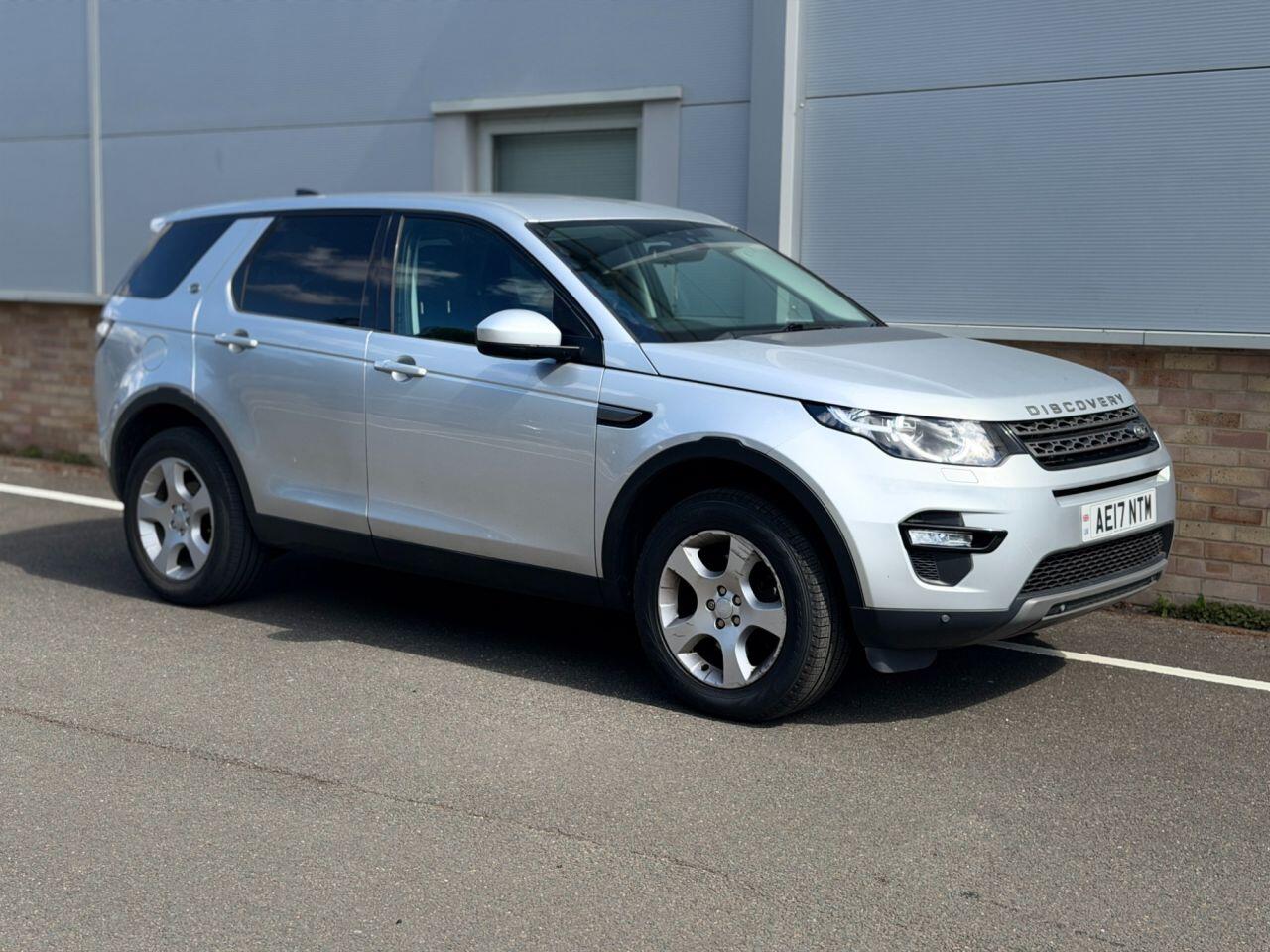 Land Rover Discovery Sport view 48