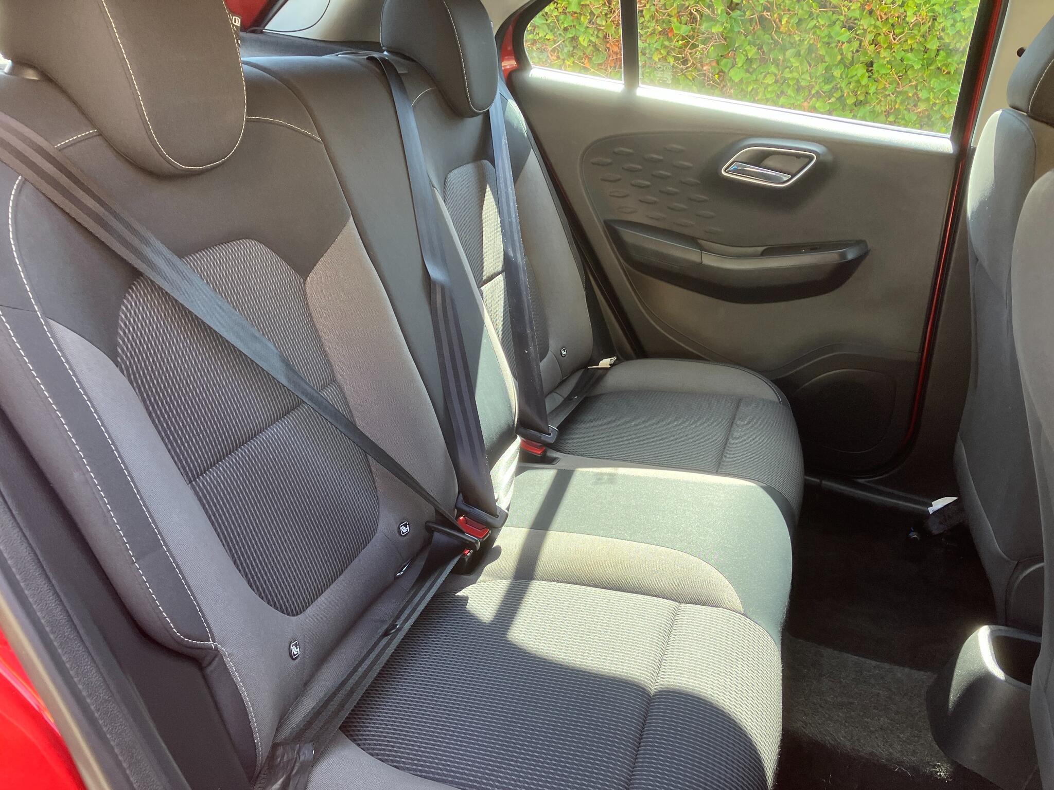 MG MG3 view 9