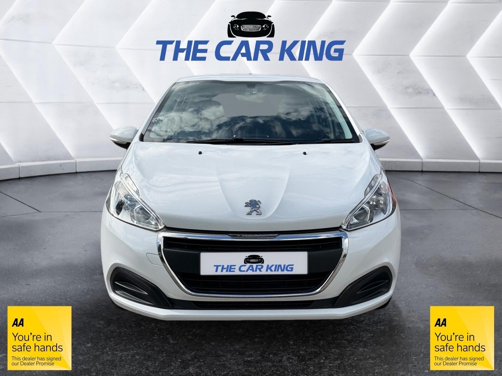 Peugeot 208 view 2