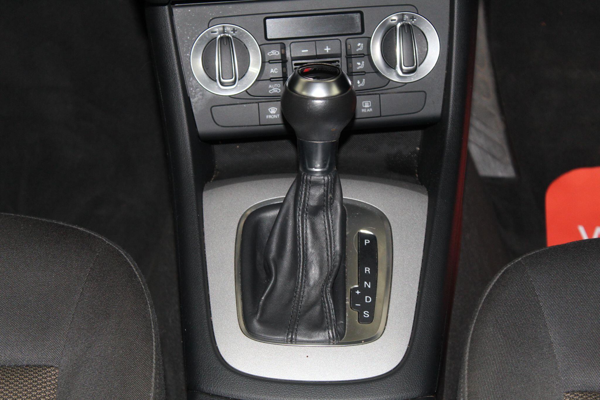 Audi Q3 view 41