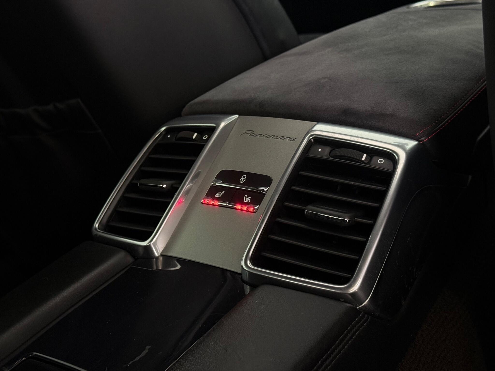 Porsche Panamera view 75