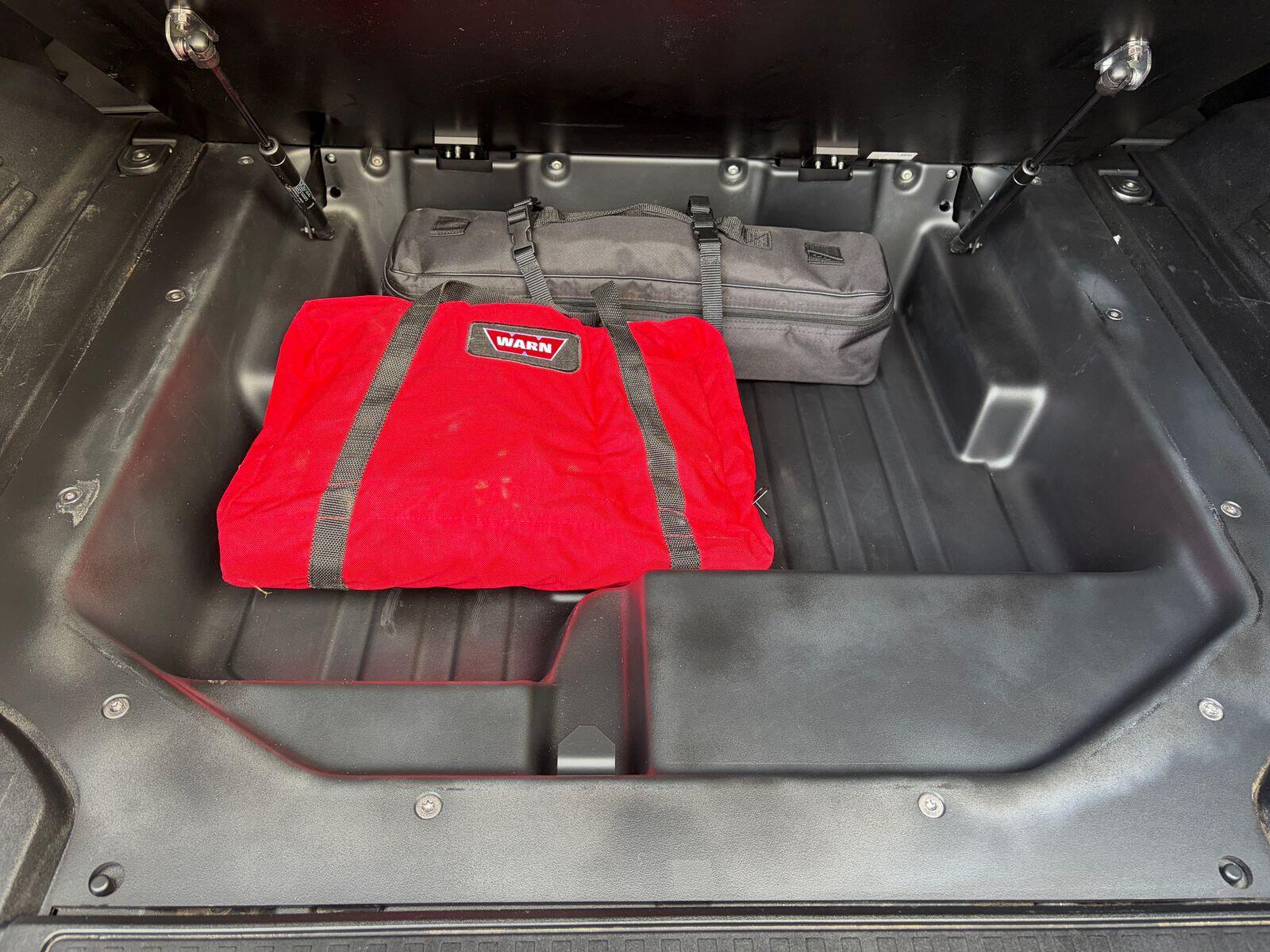 Land Rover Defender view 67