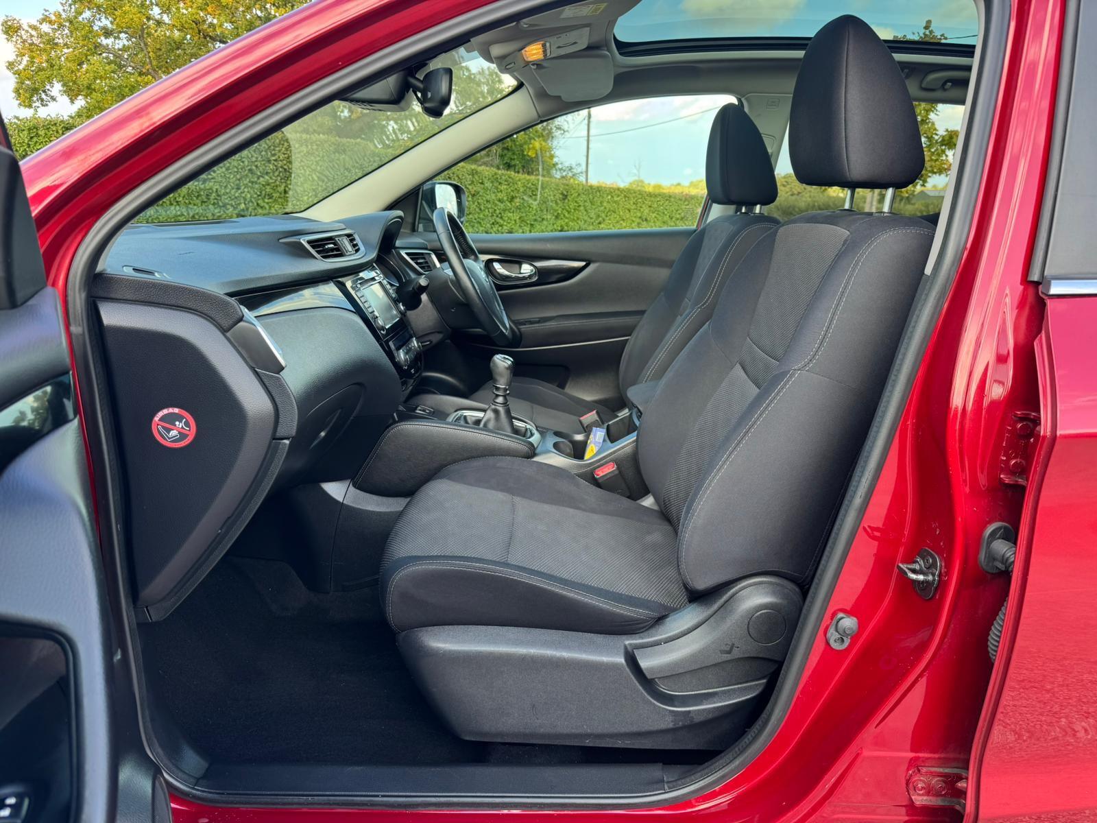 2014 Nissan Qashqai image 22