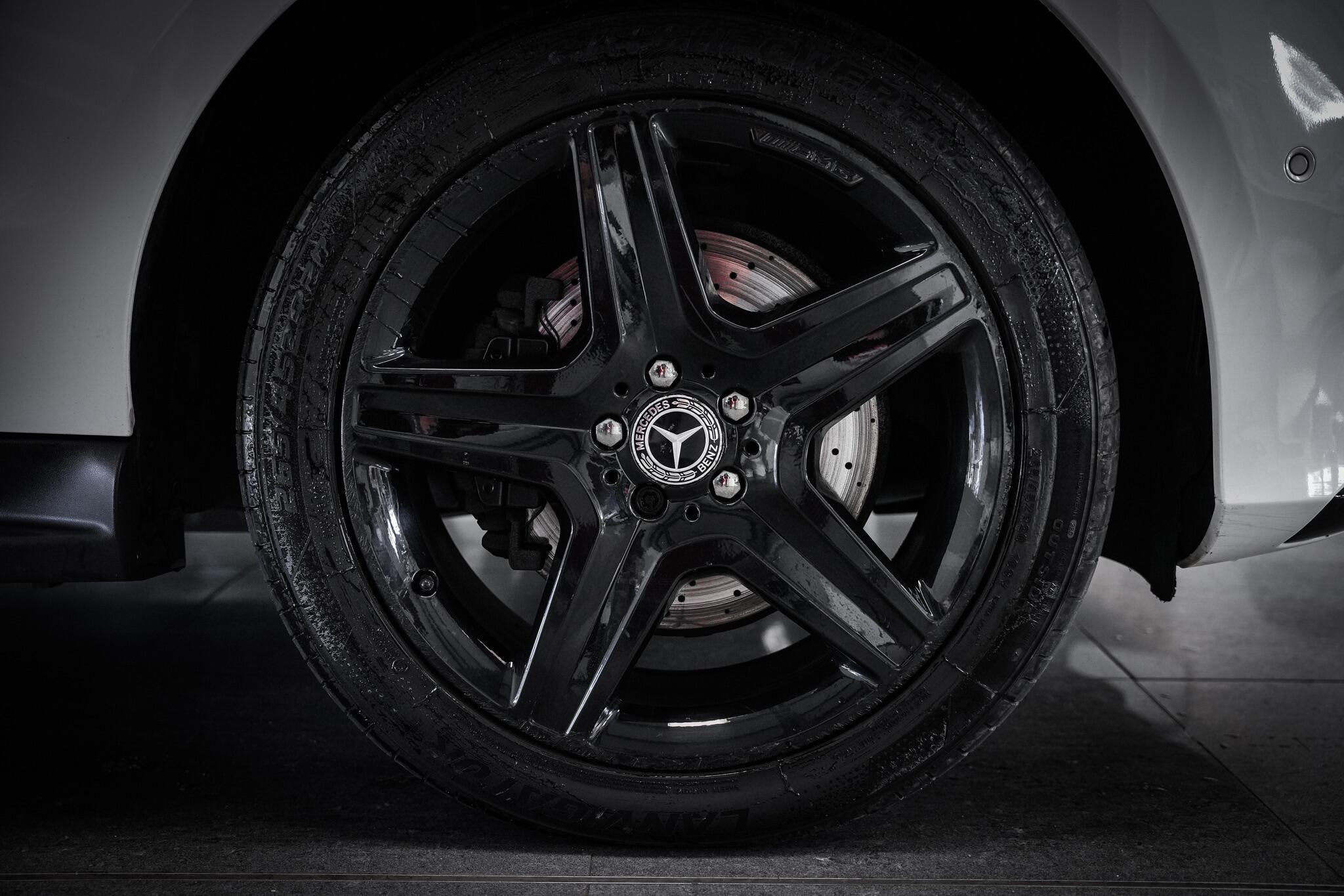 Mercedes-Benz GLE view 27