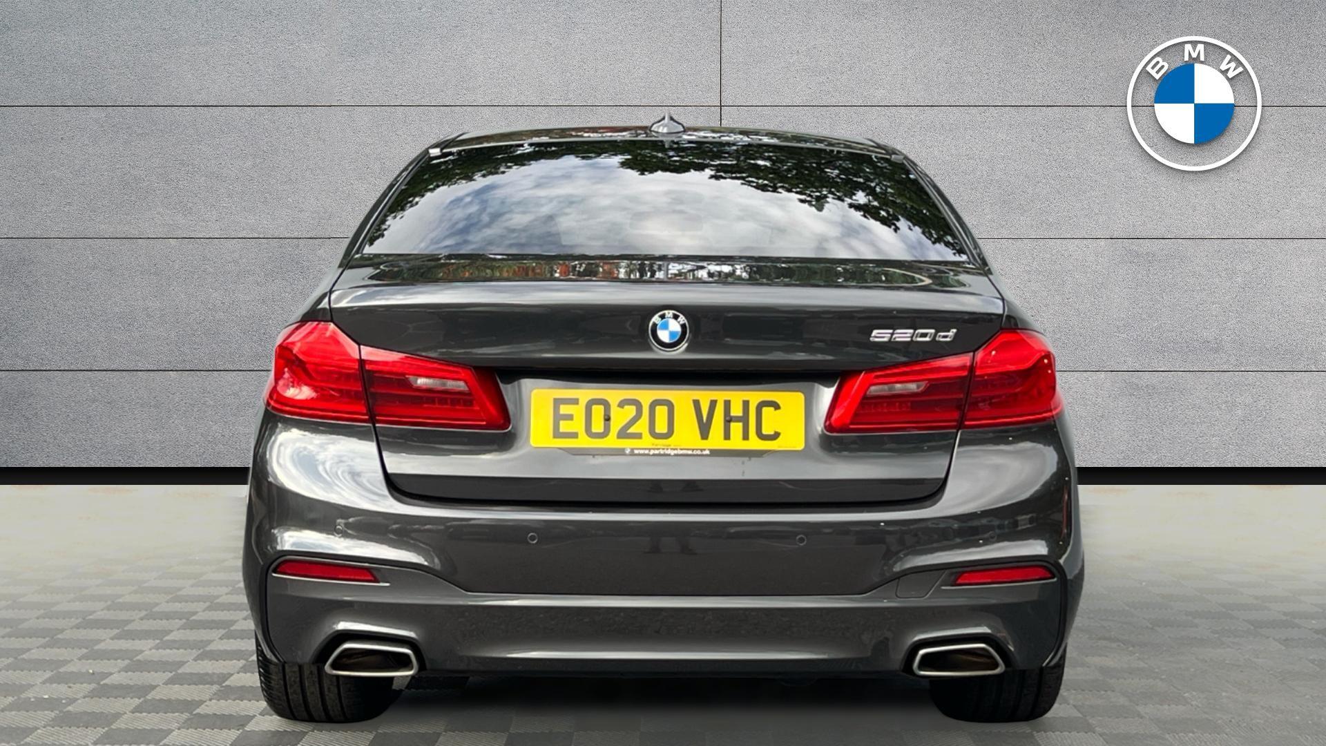 BMW 5 Series view 15
