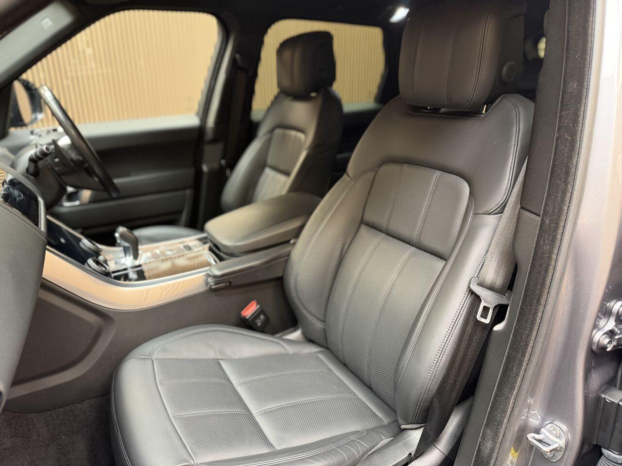 Land Rover Range Rover Sport view 18