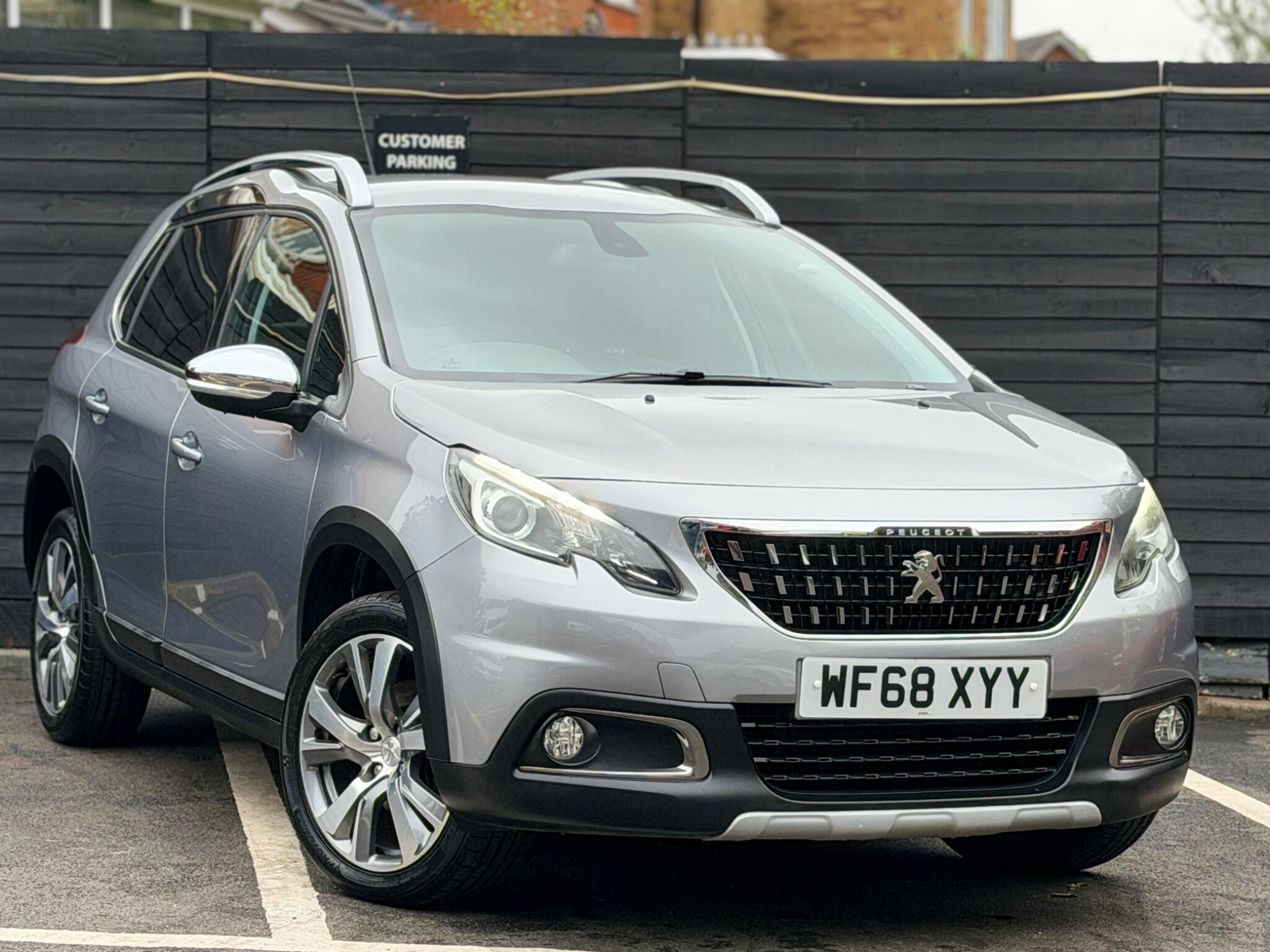 Peugeot 2008 view 8