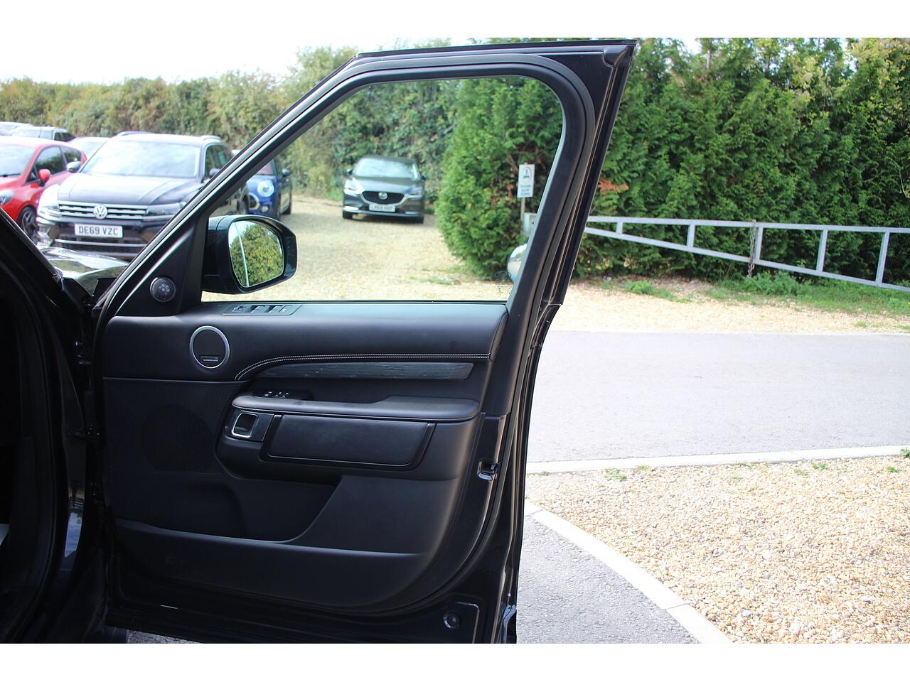 Land Rover Discovery view 67
