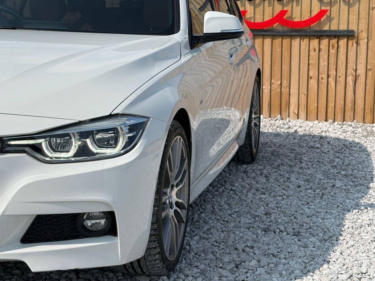 BMW 3 Series view 9