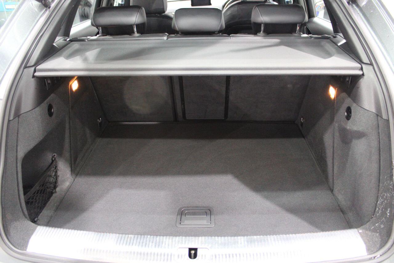Audi RS Q3 view 24