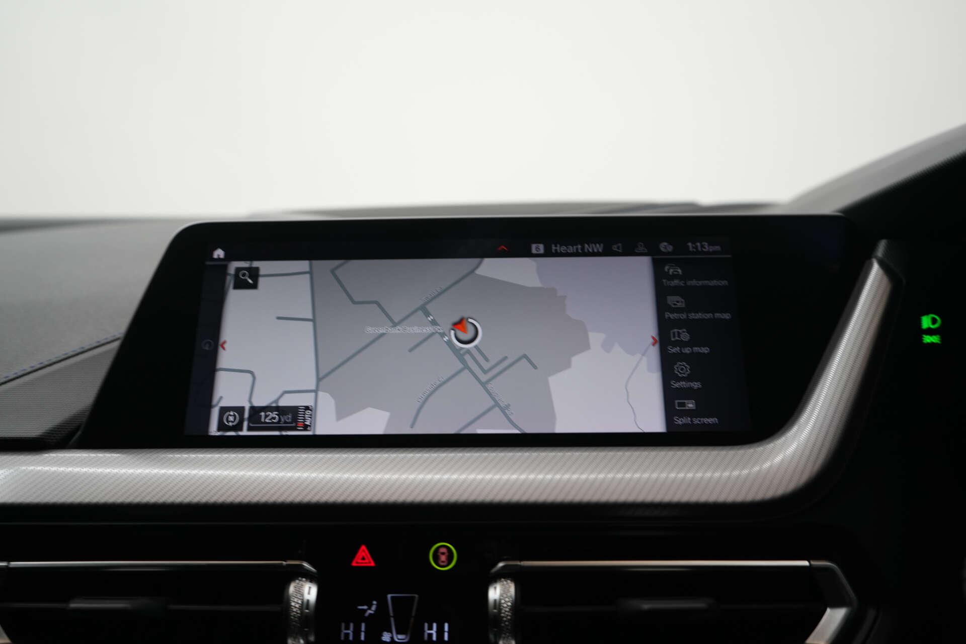 BMW 1 Series view 32
