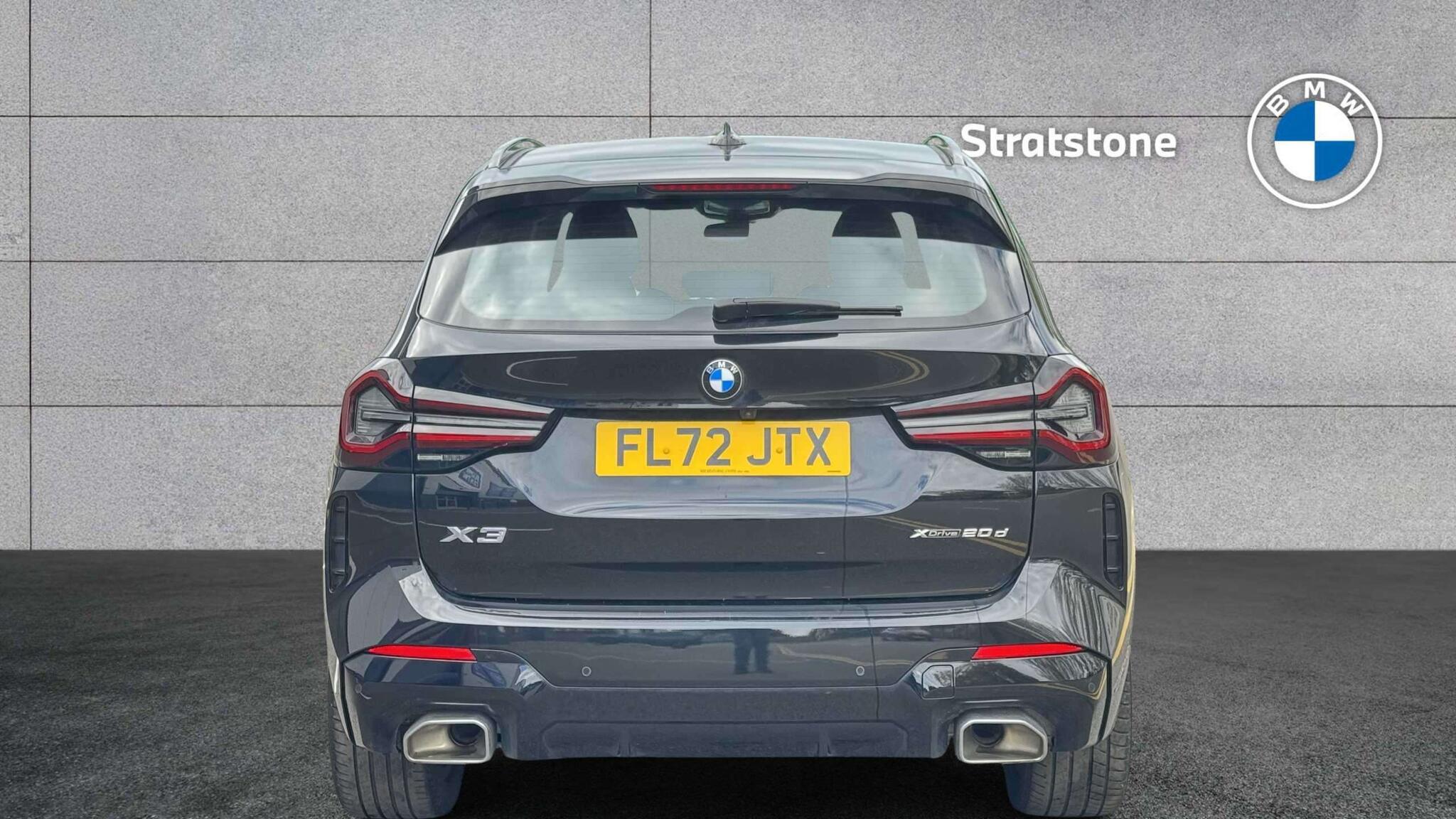 BMW X3 view 22