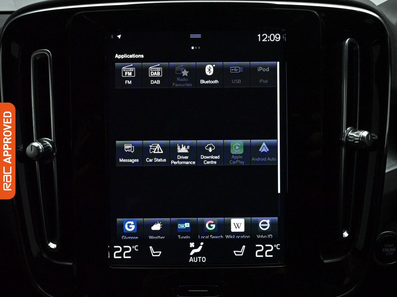 Volvo XC40 view 18