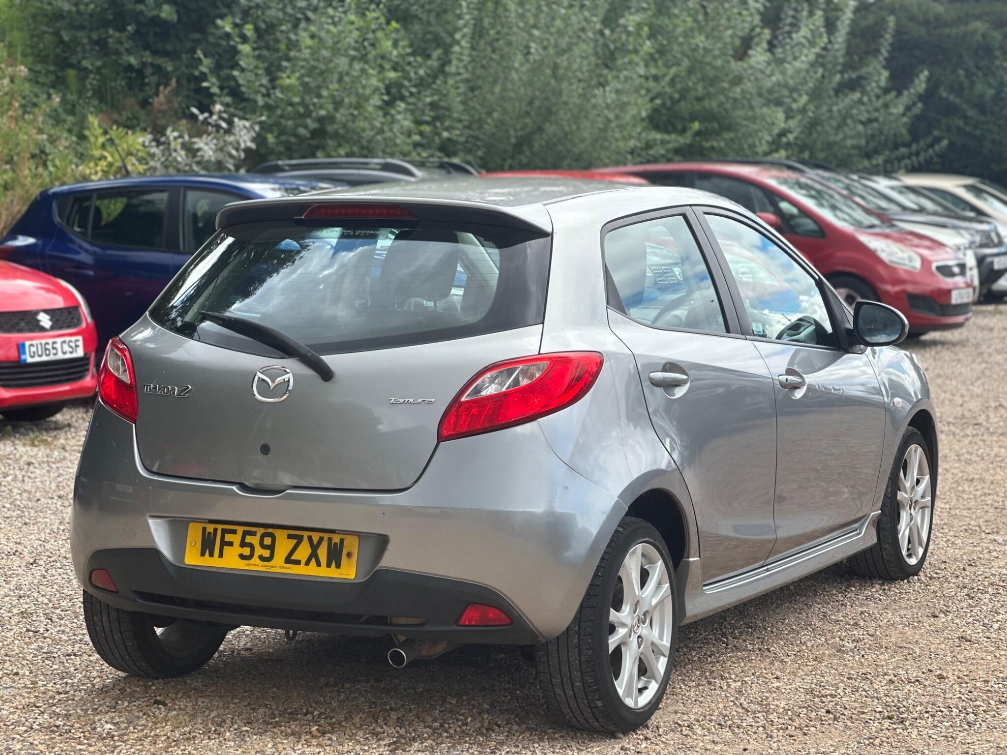 Mazda Mazda2 view 7