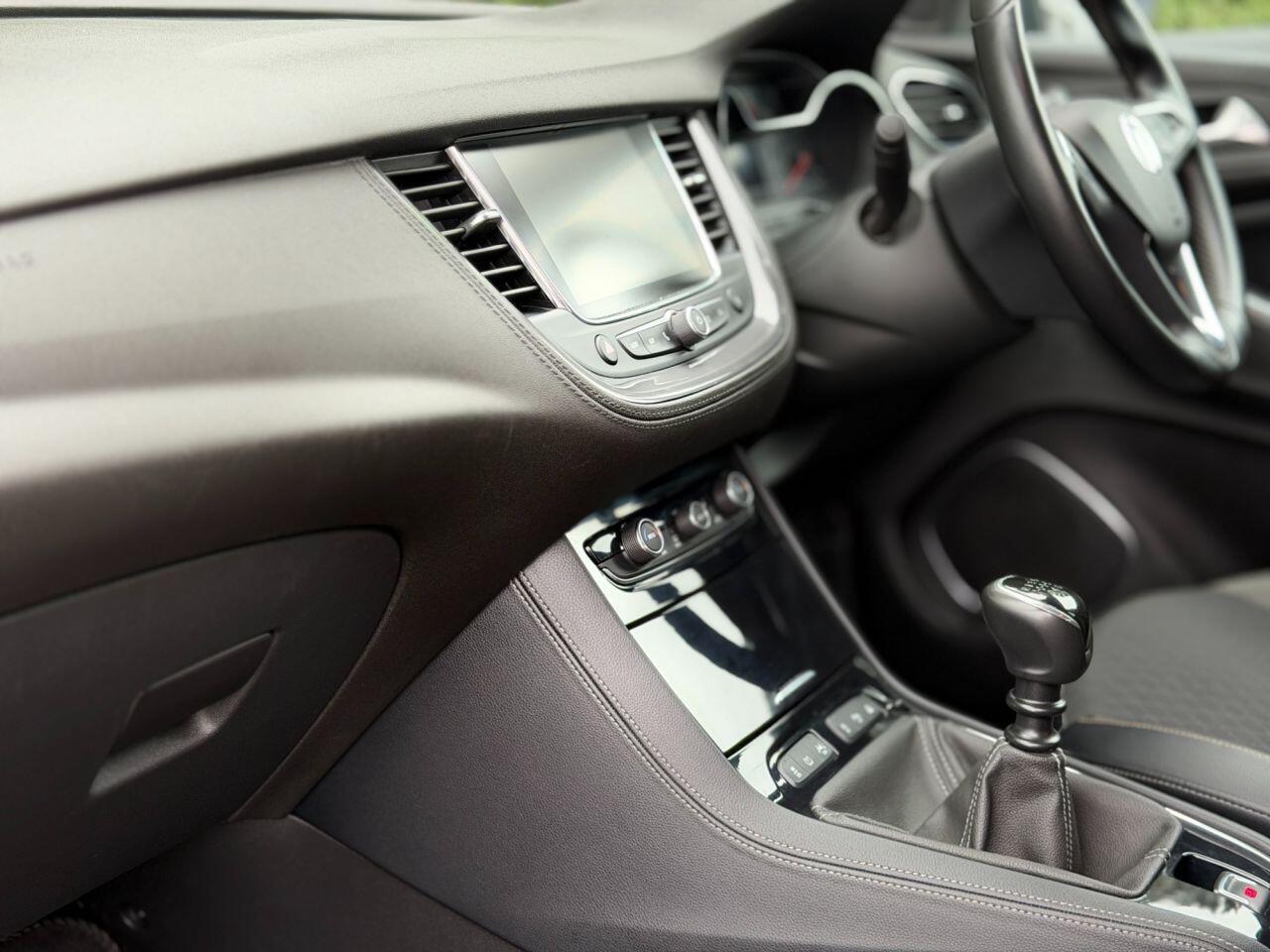 Vauxhall Grandland X view 14