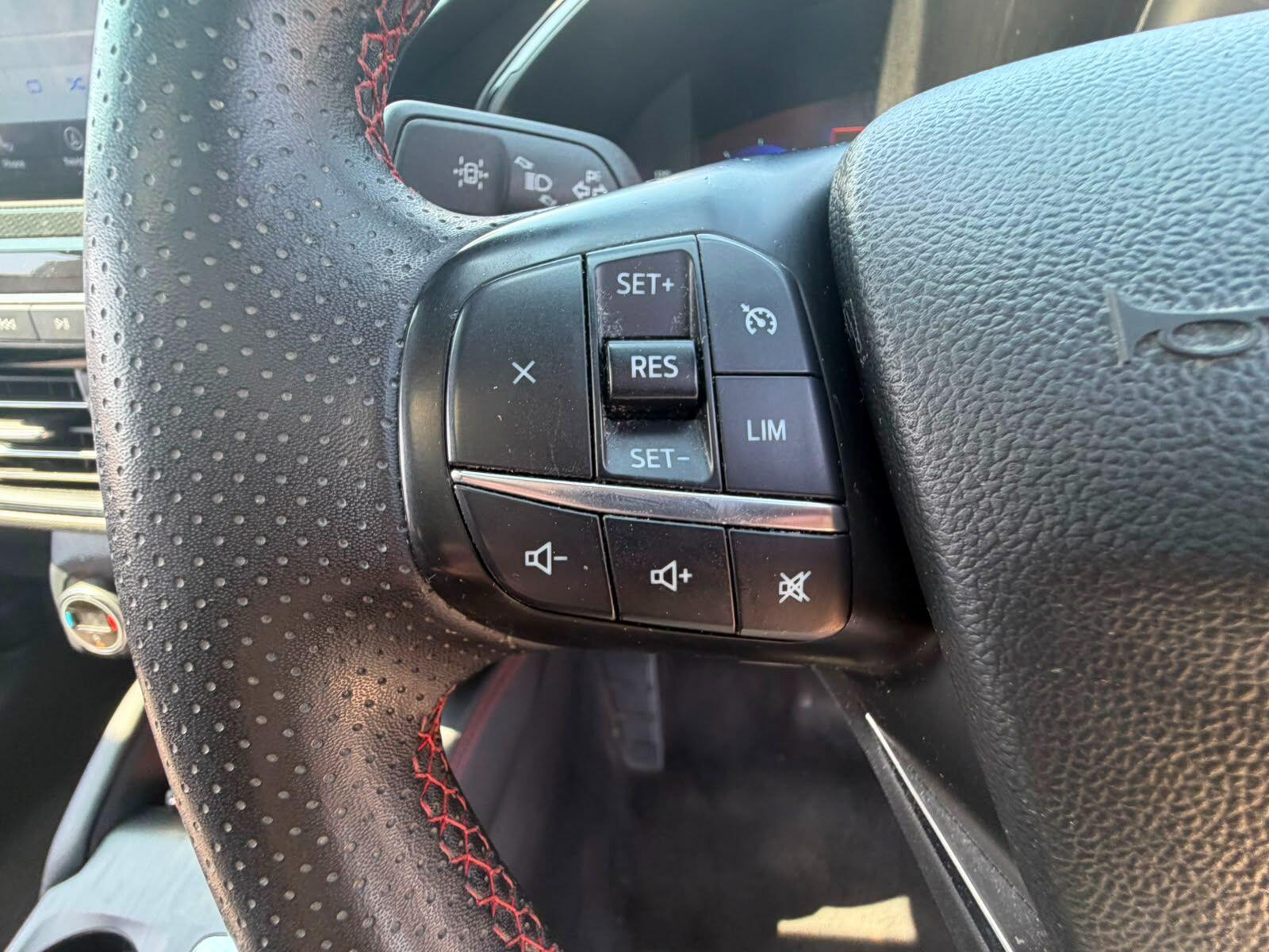 Ford Kuga view 19