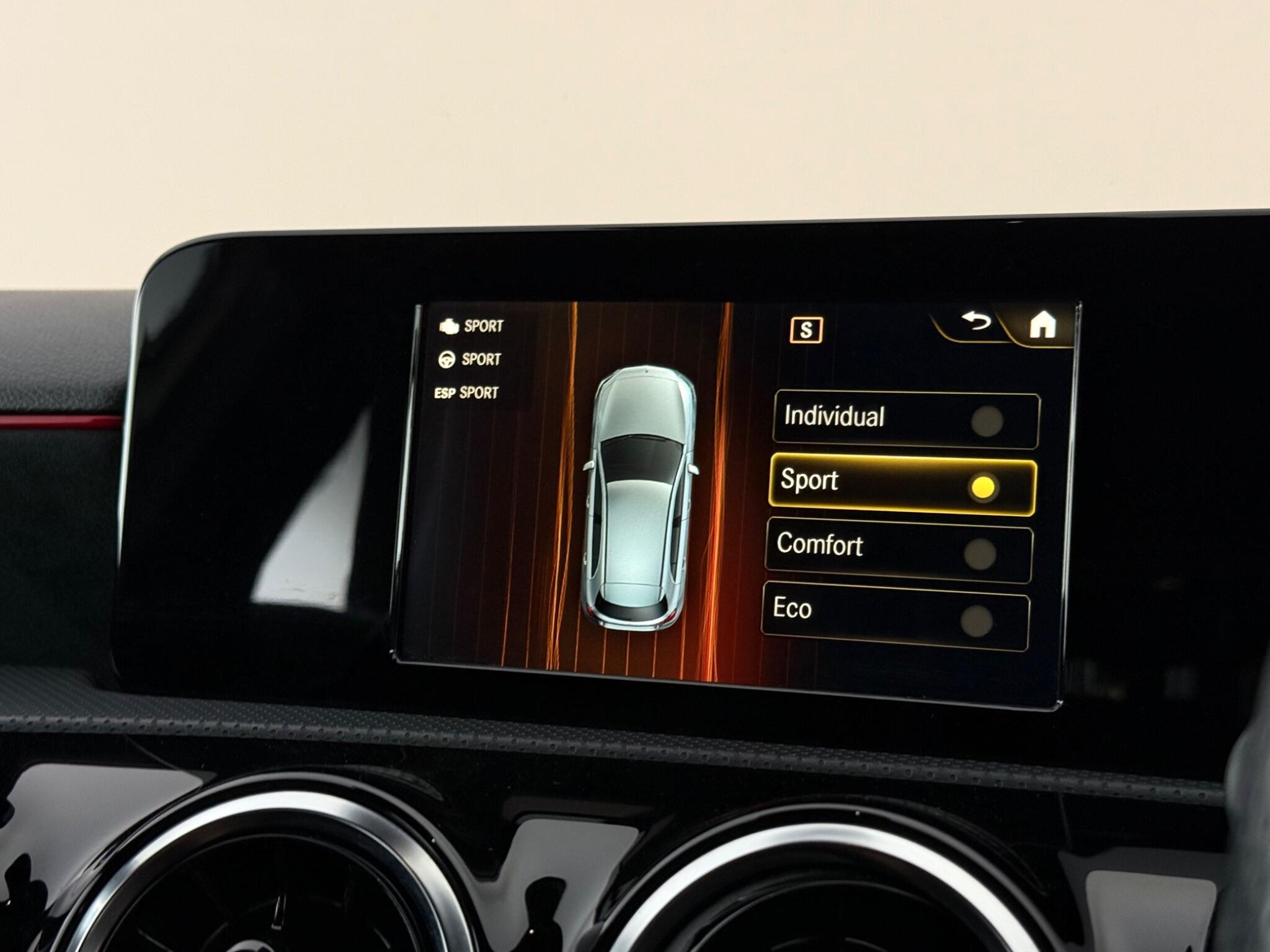 Mercedes-Benz A-Class view 28