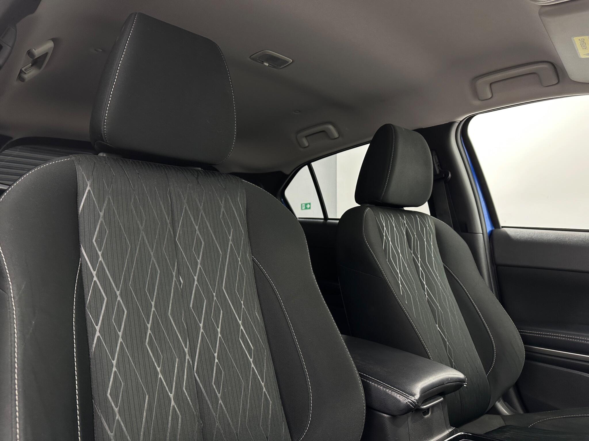 Mitsubishi Eclipse Cross view 33