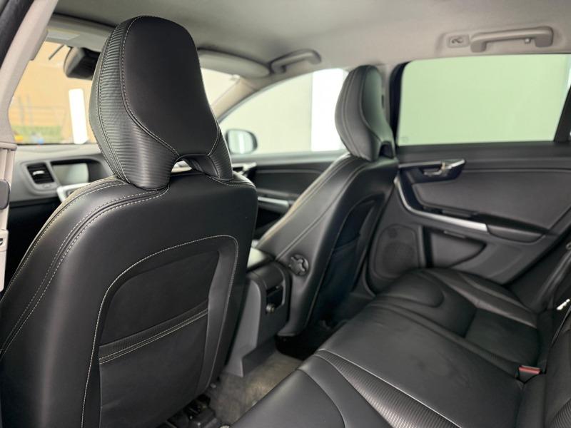 2013 Volvo V60 image 22
