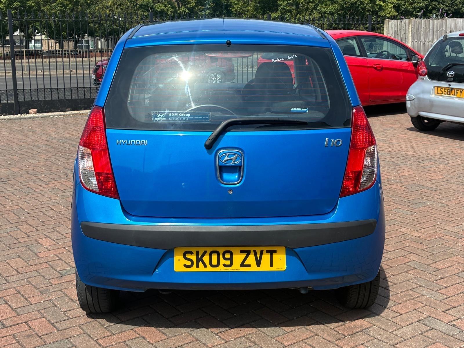 Hyundai i10 view 7