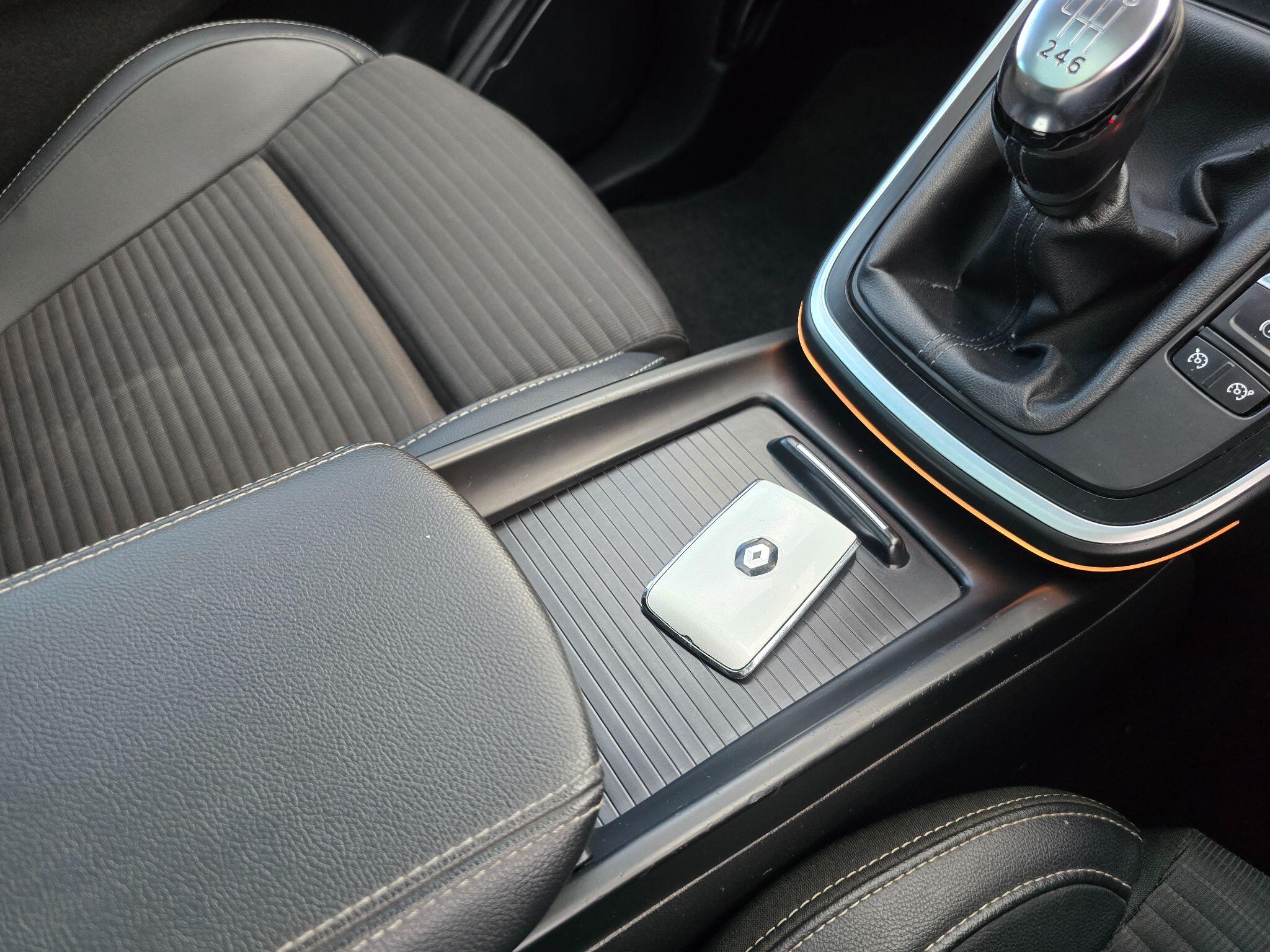 Renault Grand Scenic view 21