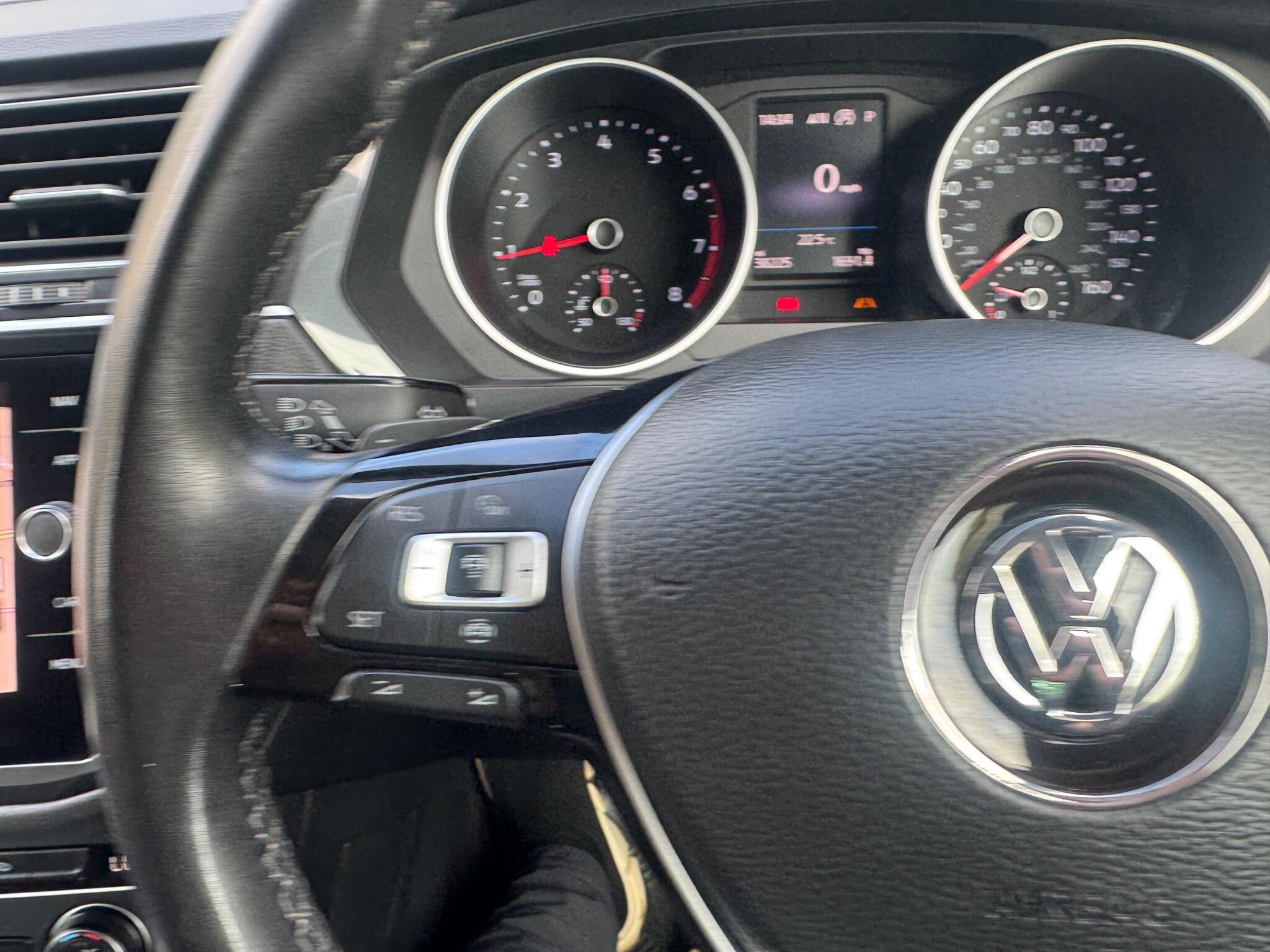 Volkswagen Tiguan view 63