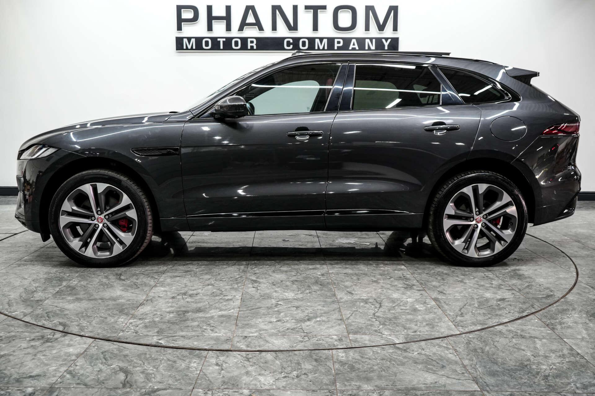 Jaguar F-Pace view 4