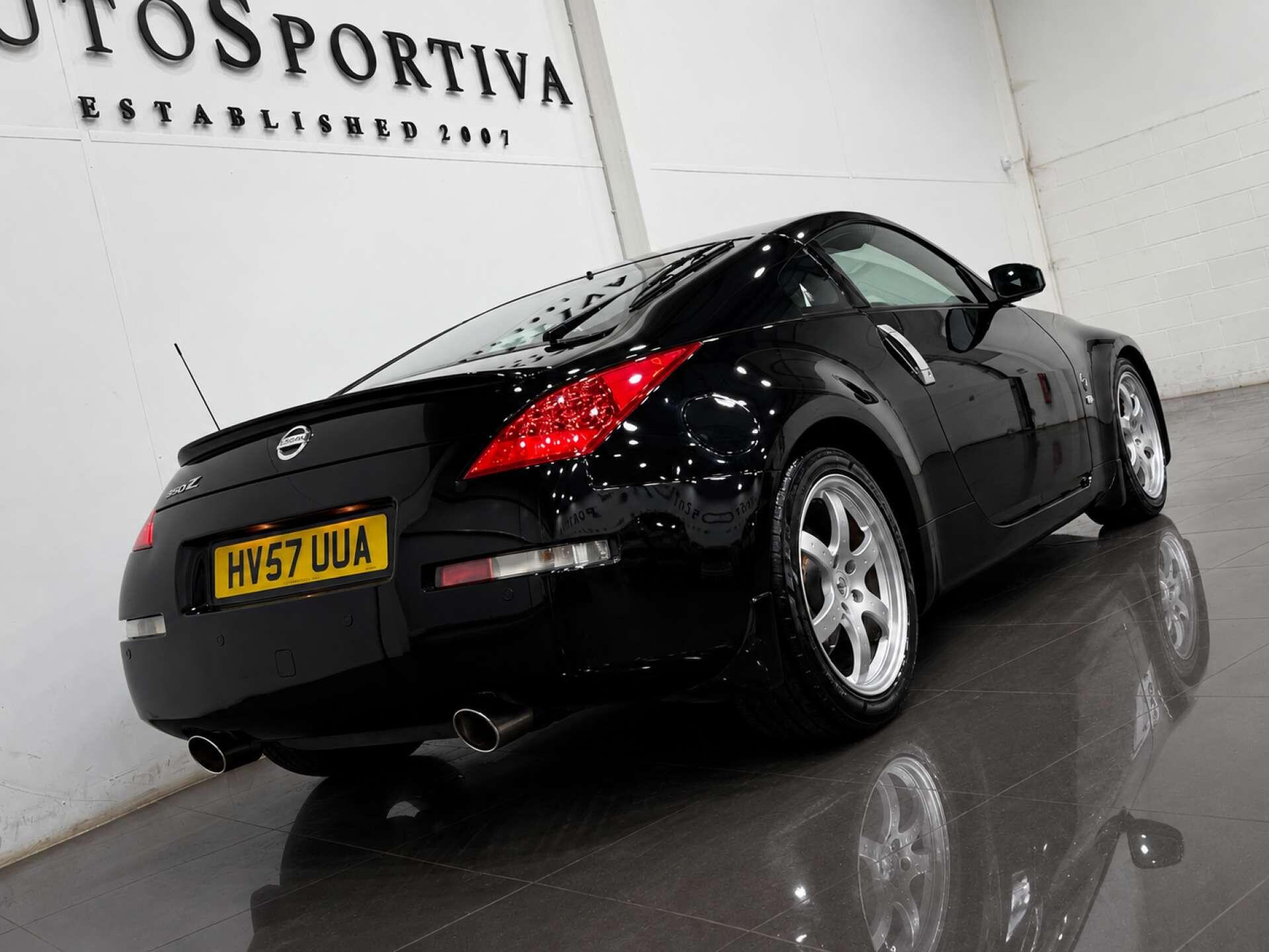 Nissan 350Z view 22