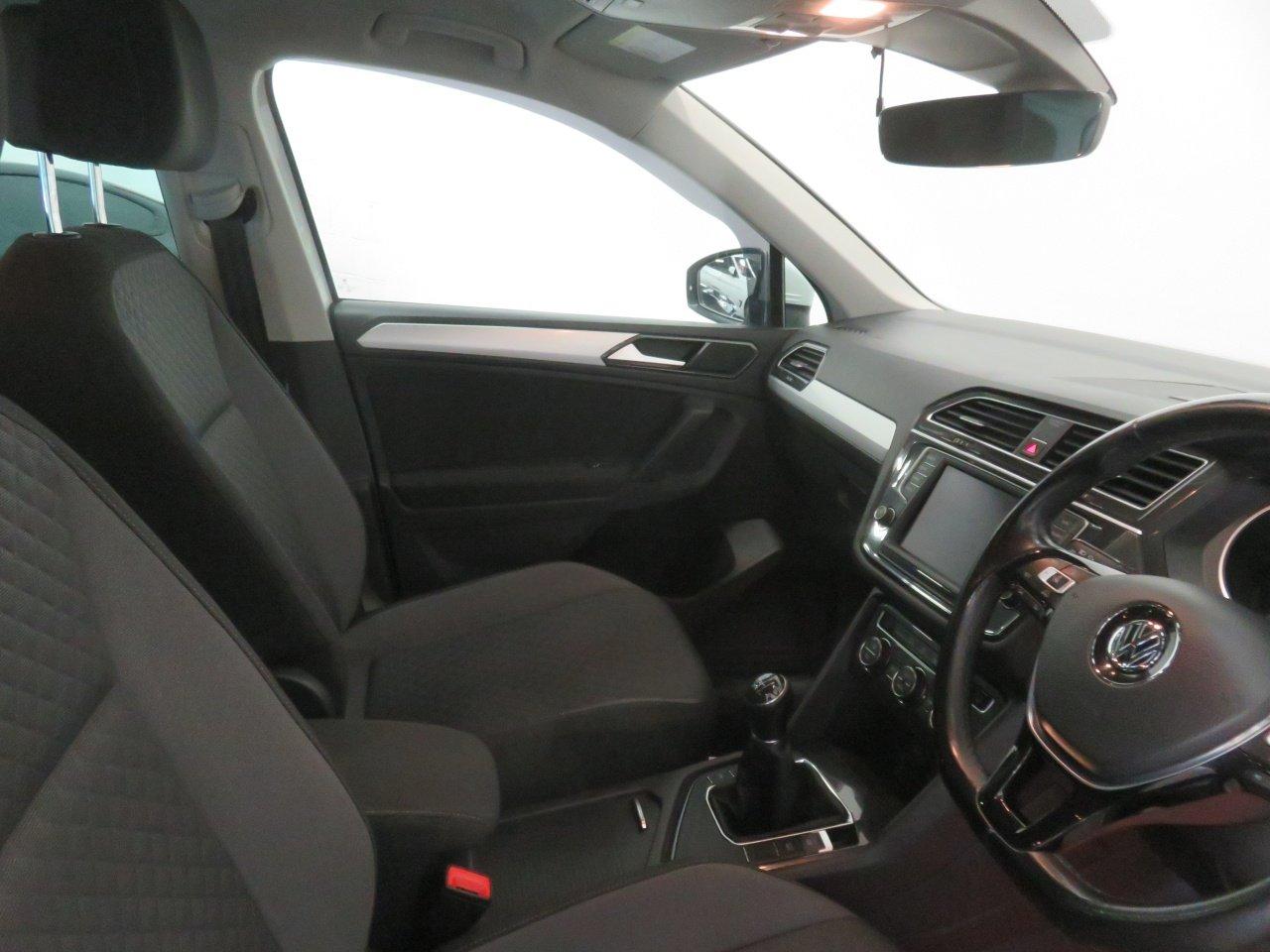 Volkswagen Tiguan view 28
