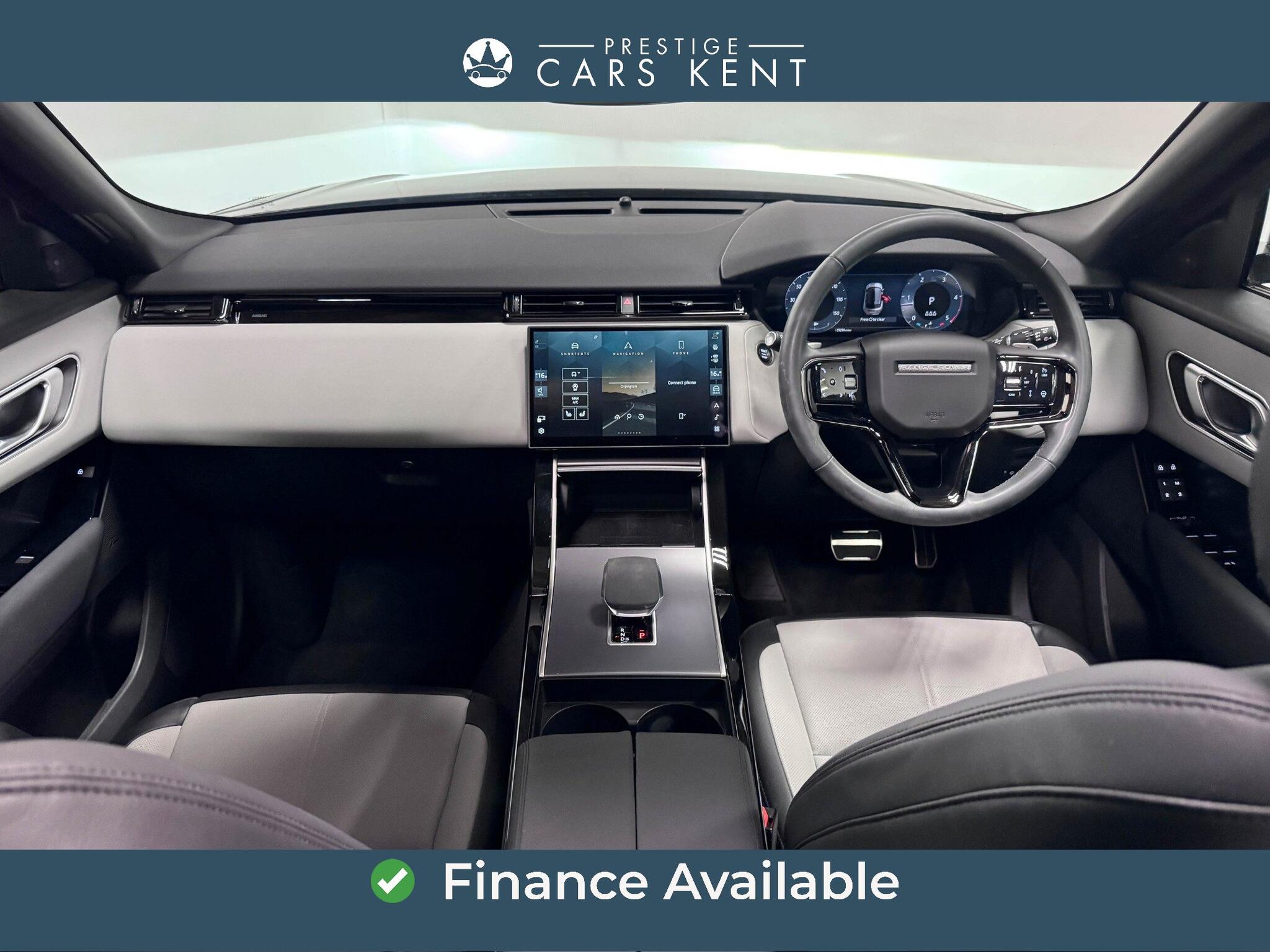 Land Rover Range Rover Velar view 2