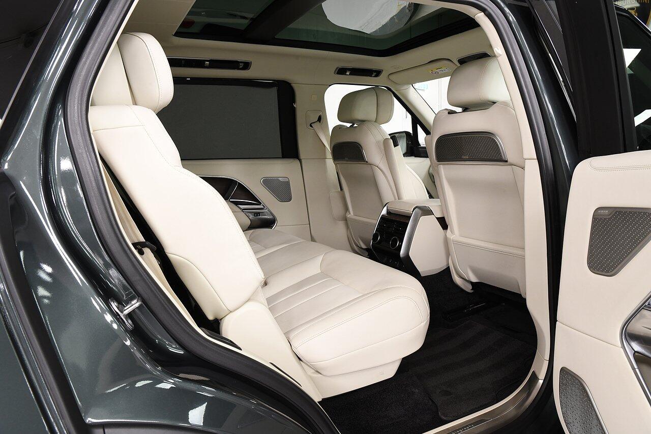 Land Rover Range Rover view 30