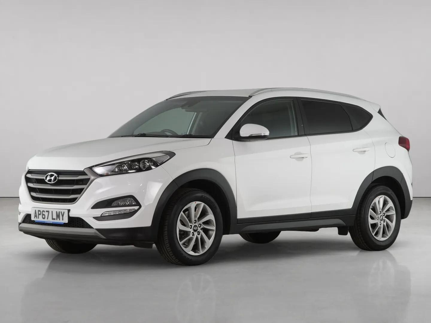 Hyundai Tucson view 2
