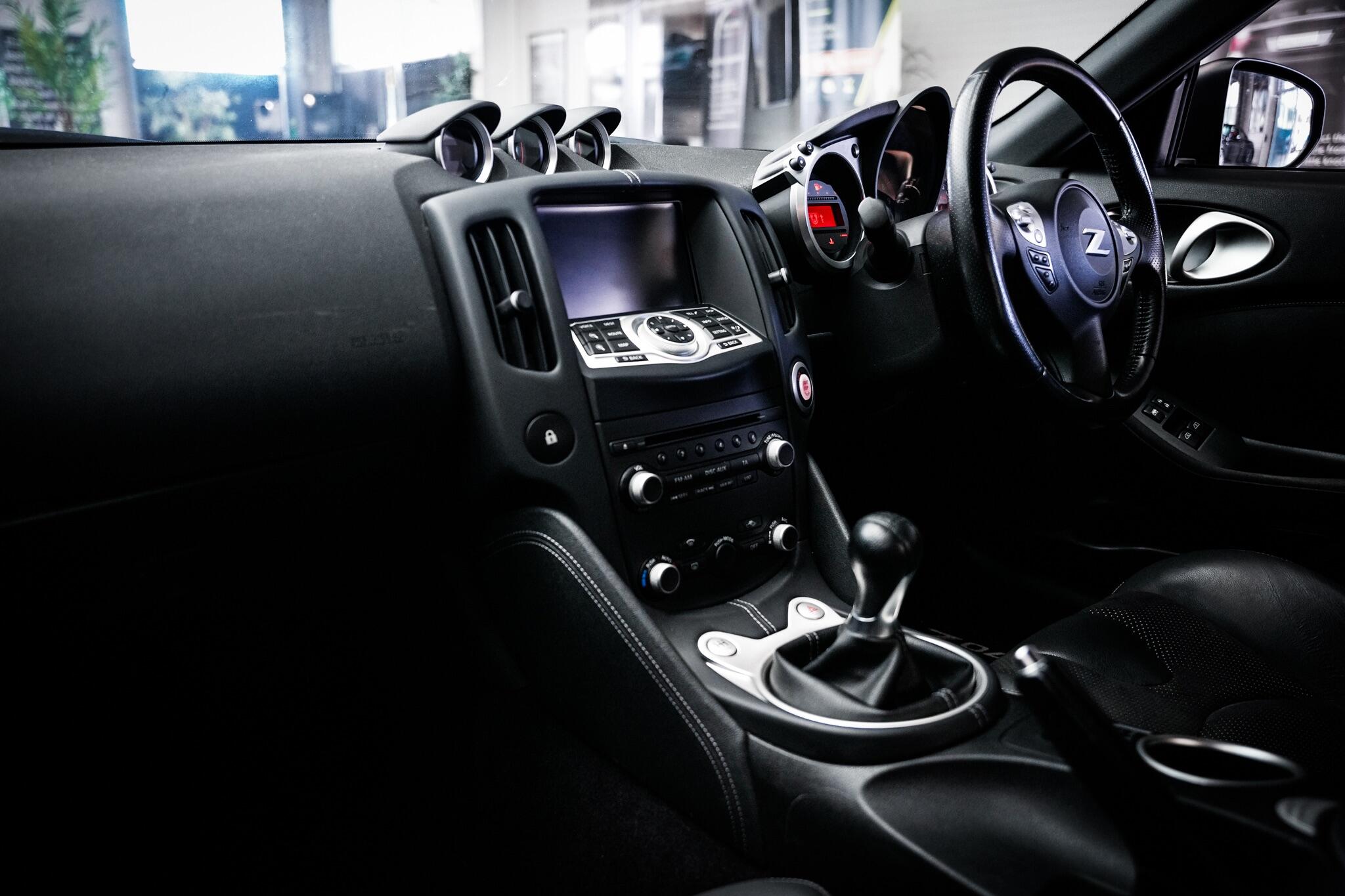Nissan 370z view 21