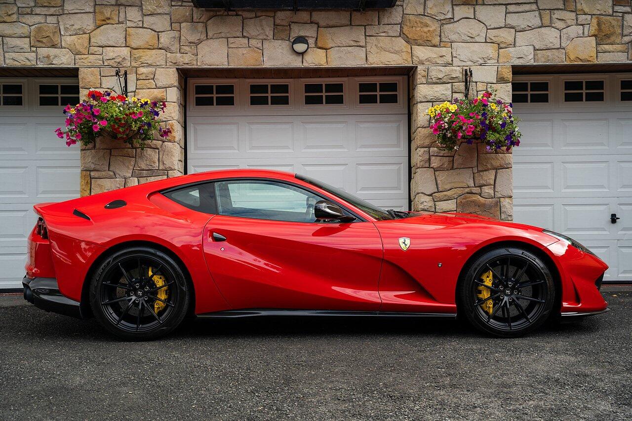 Ferrari 812 view 3