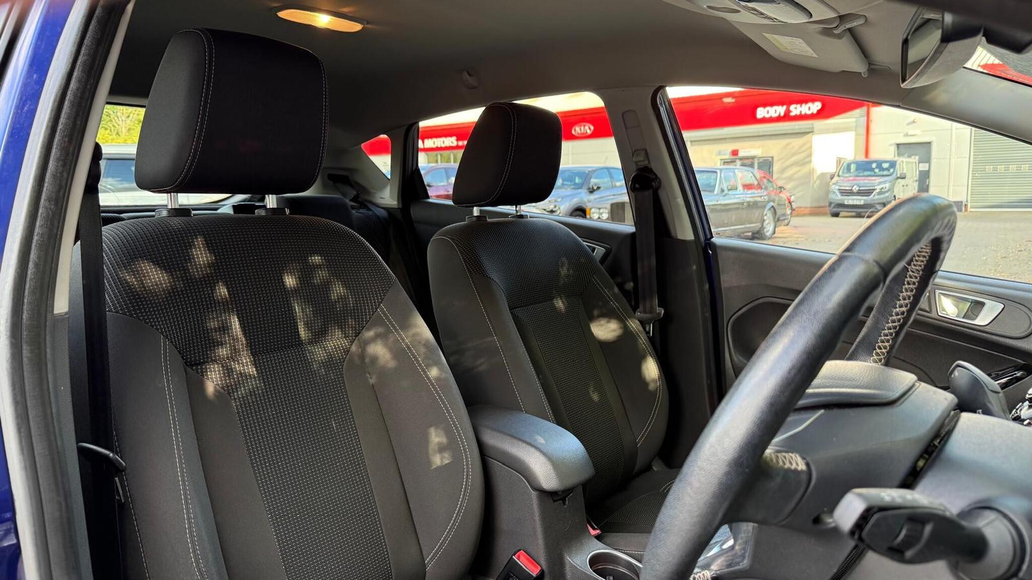 Ford Fiesta view 23