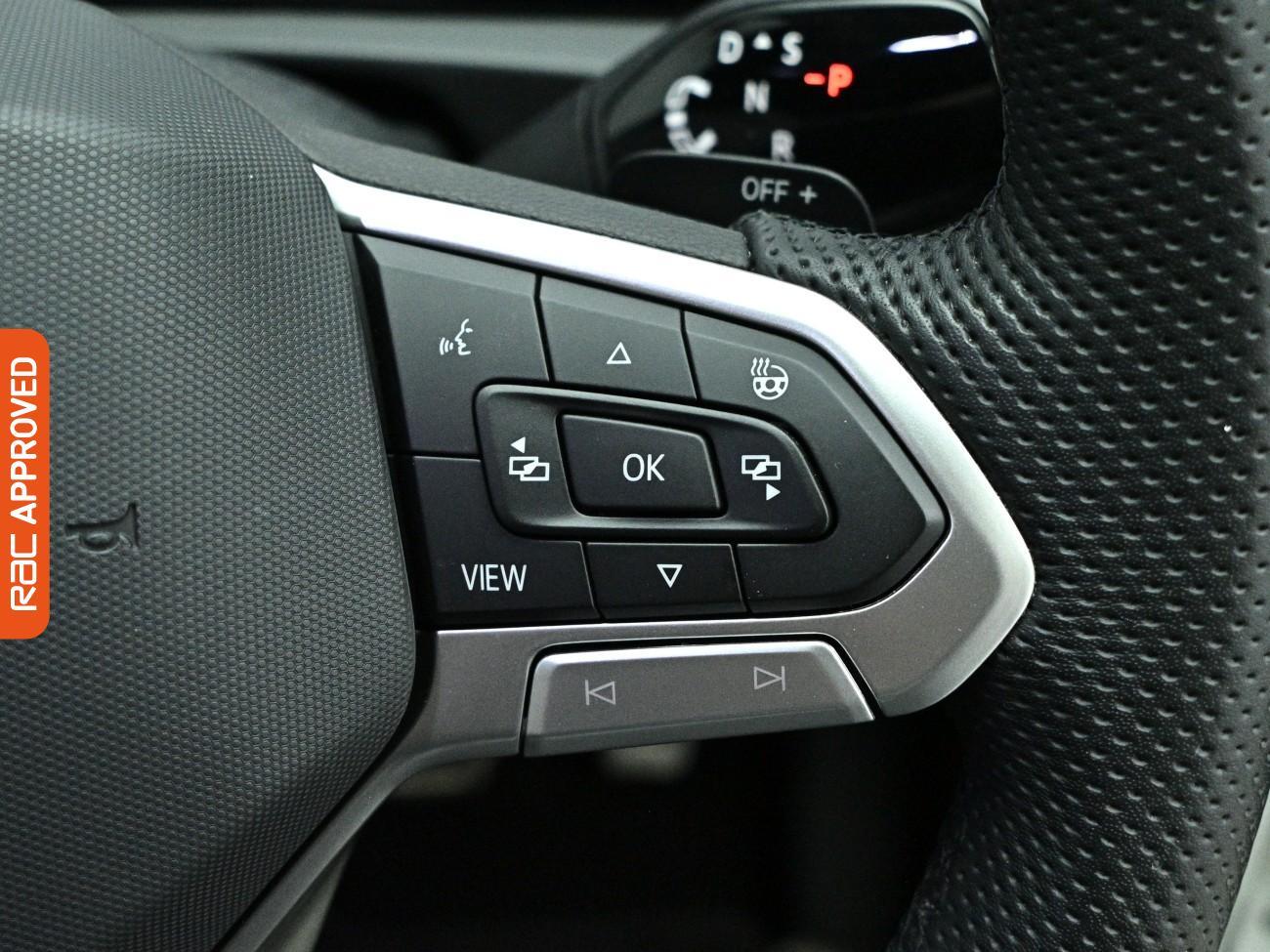 Volkswagen Tiguan view 23