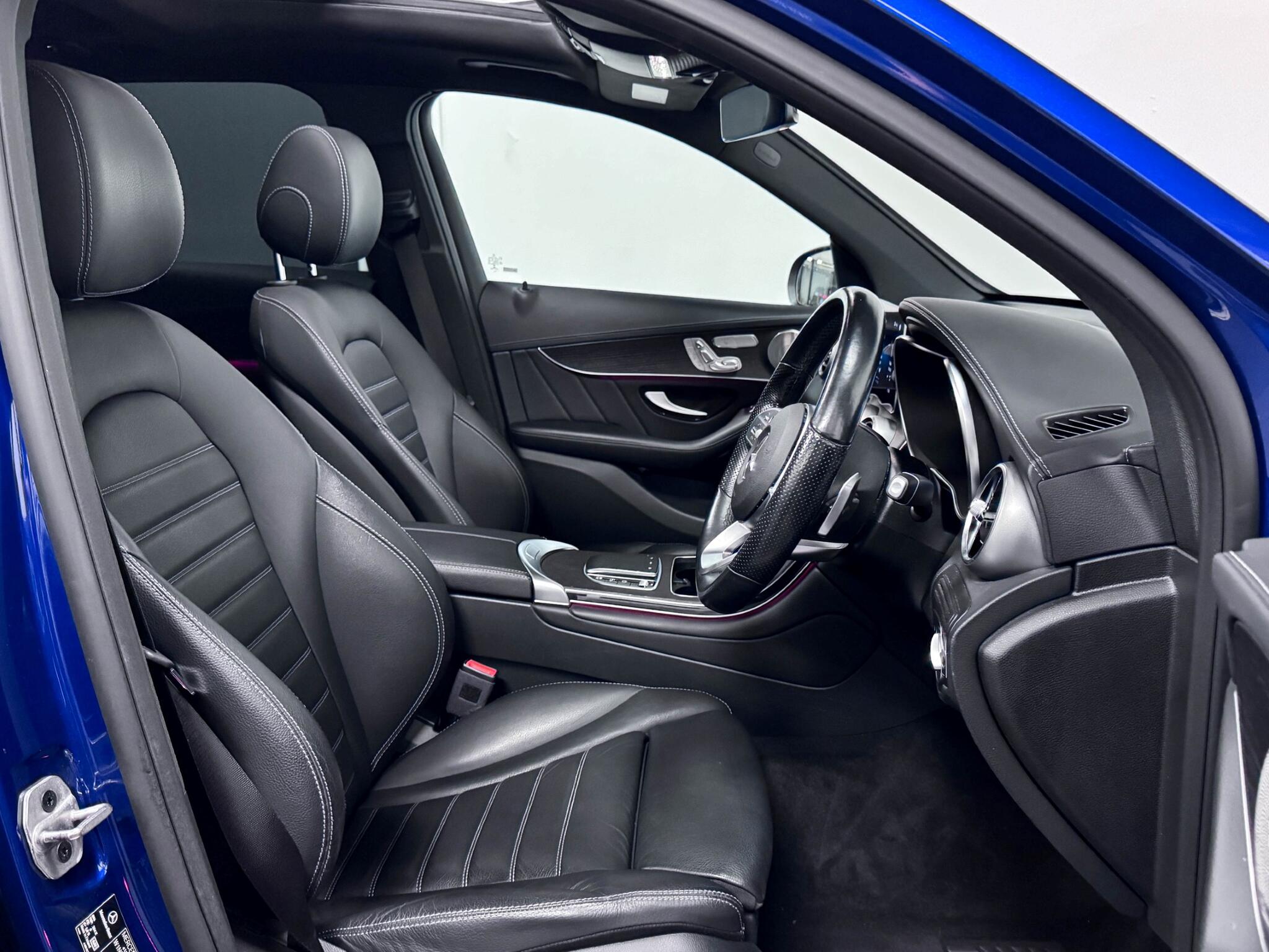 Mercedes-Benz GLC view 27