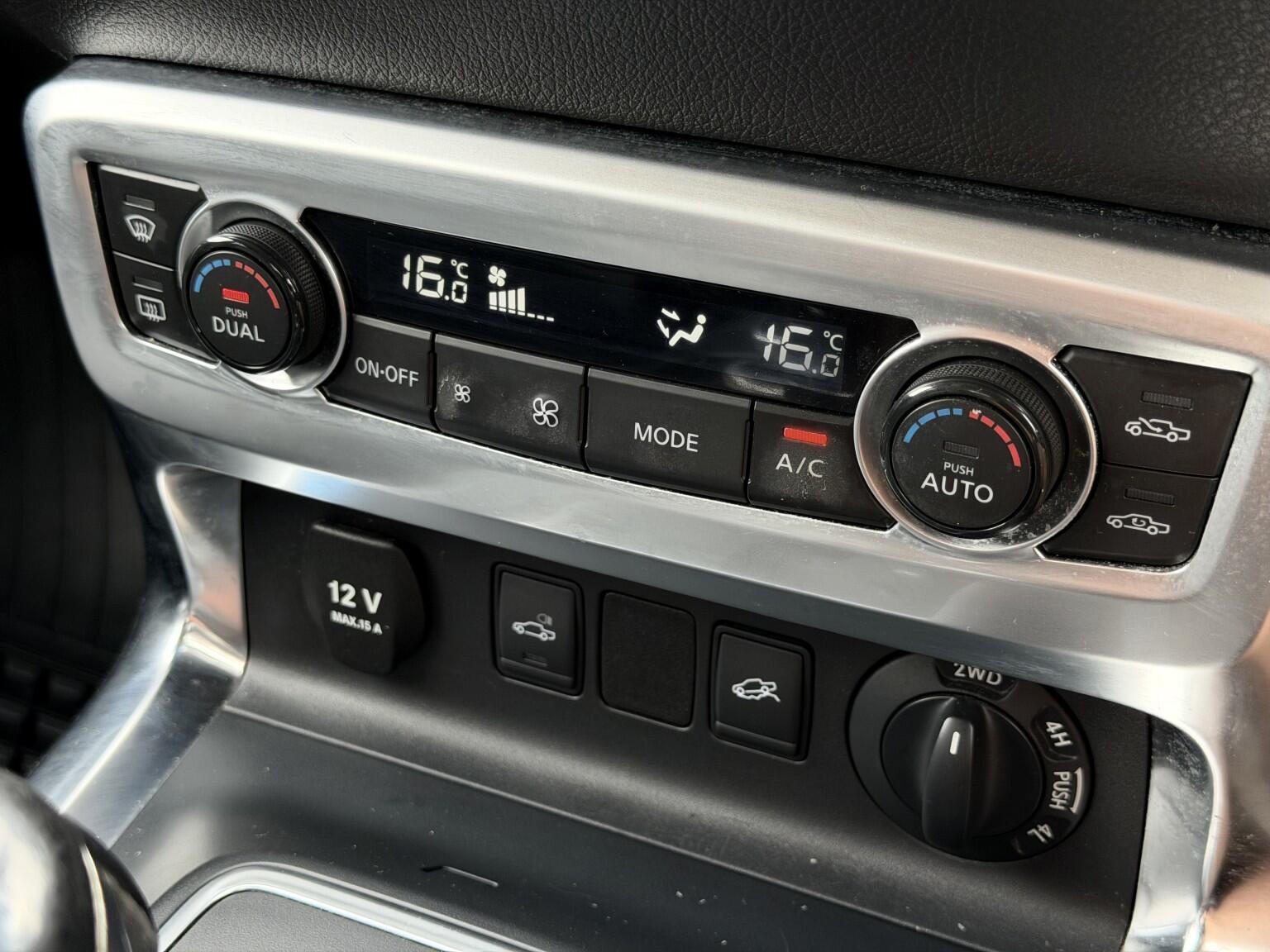 Mercedes-Benz X-Class view 23