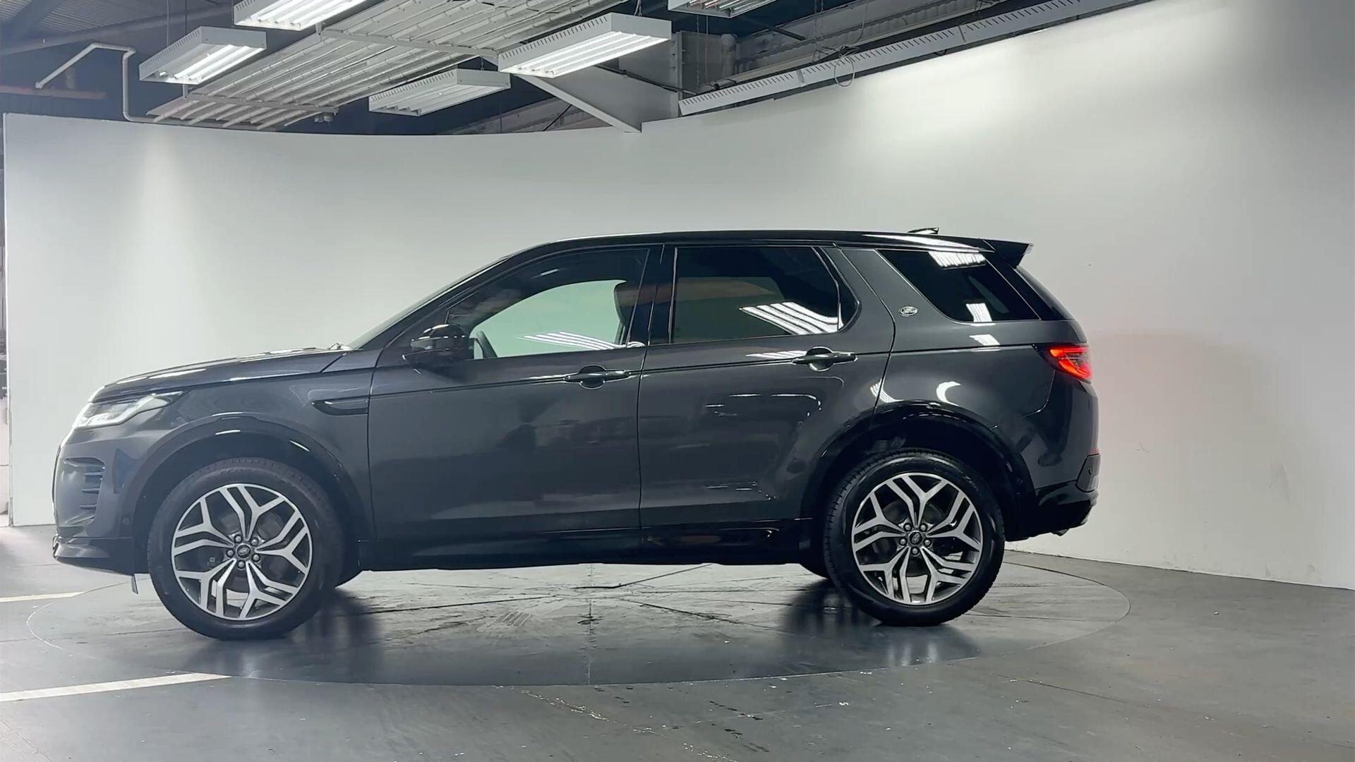 Land Rover Discovery Sport view 29